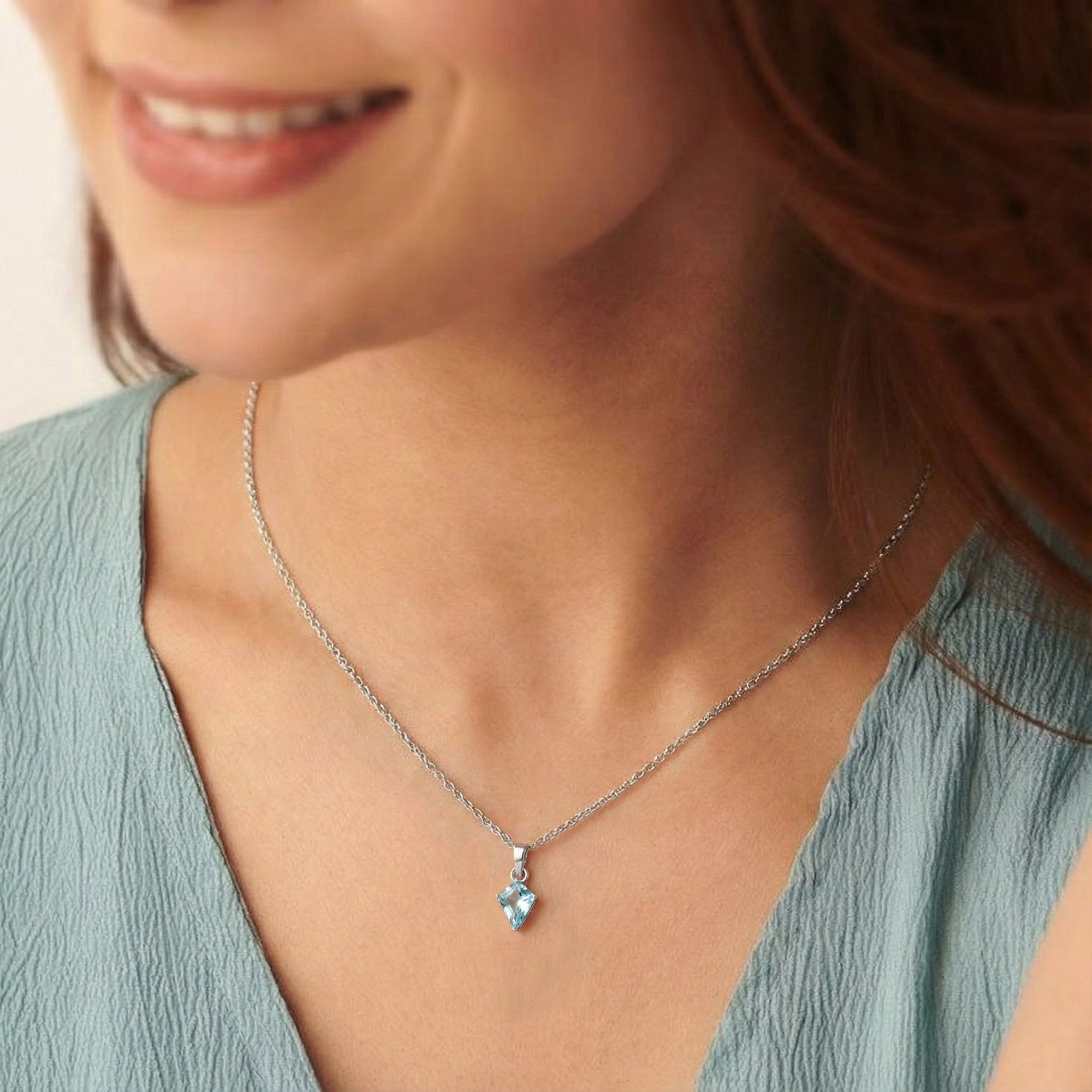Aquamarine Solitaire Kite Pendant Necklace in 925 Sterling Silver 1.4ct