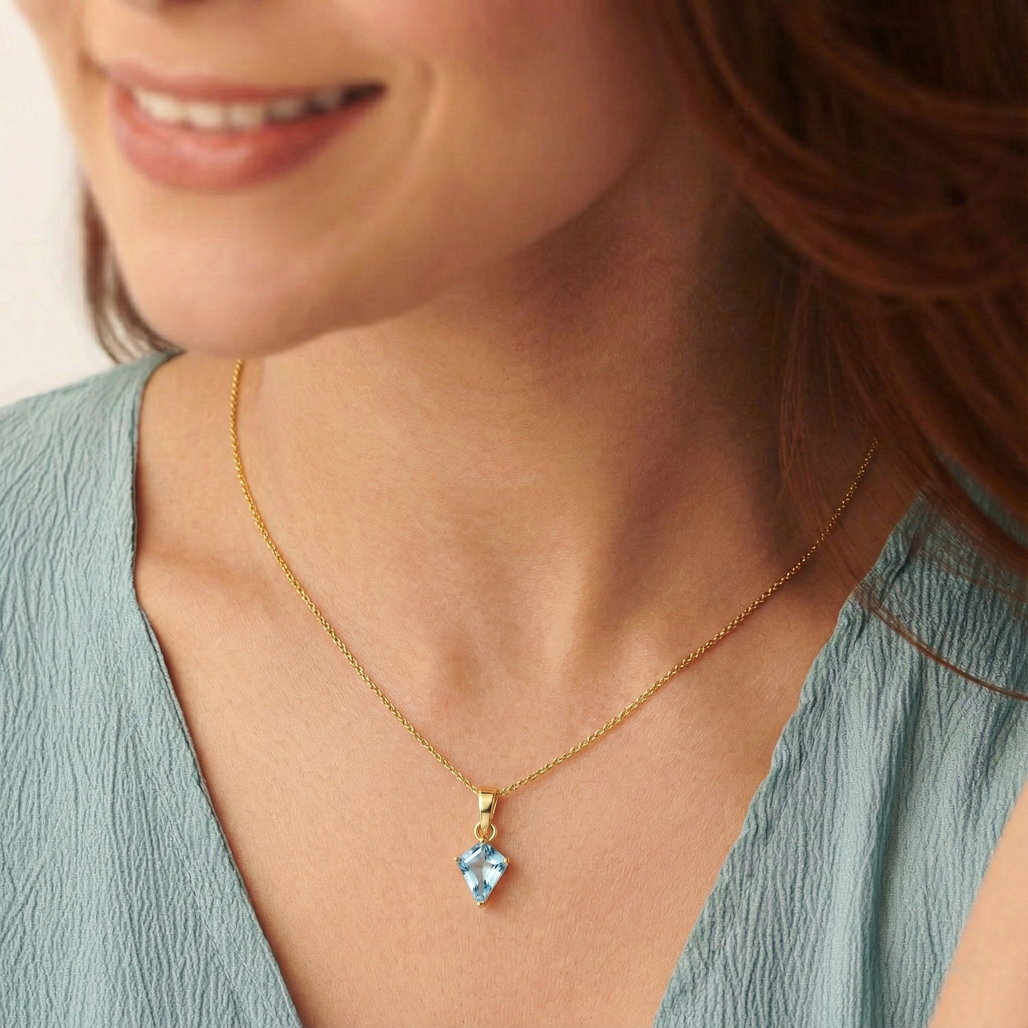 Aquamarine Solitaire Kite Pendant Necklace in 925 Sterling Silver 1.4ct