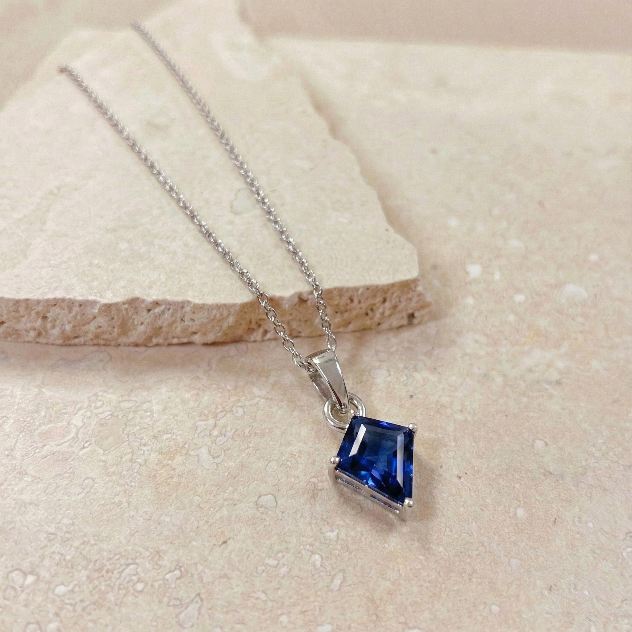 Blue Sapphire Solitaire Kite Pendant Necklace in 925 Sterling Silver 1.4ct