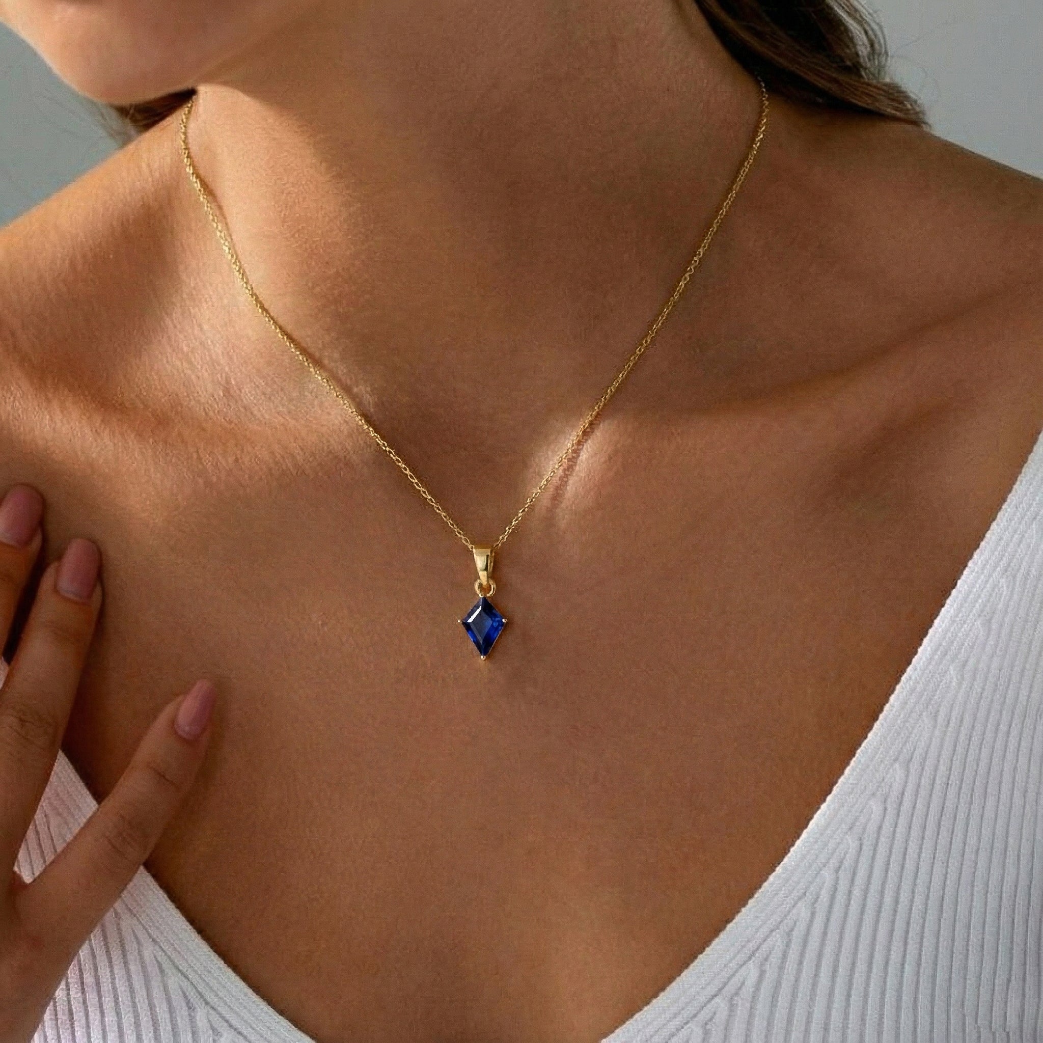 Blue Sapphire Kite Solitaire Pendant Necklace in Yellow Gold Plated 1.4ct
