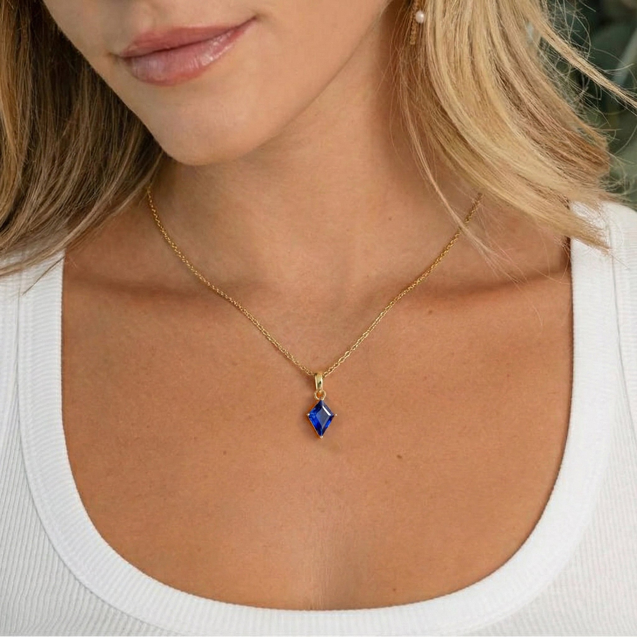 Blue Sapphire Solitaire Kite Pendant Necklace in 925 Sterling Silver 1.4ct