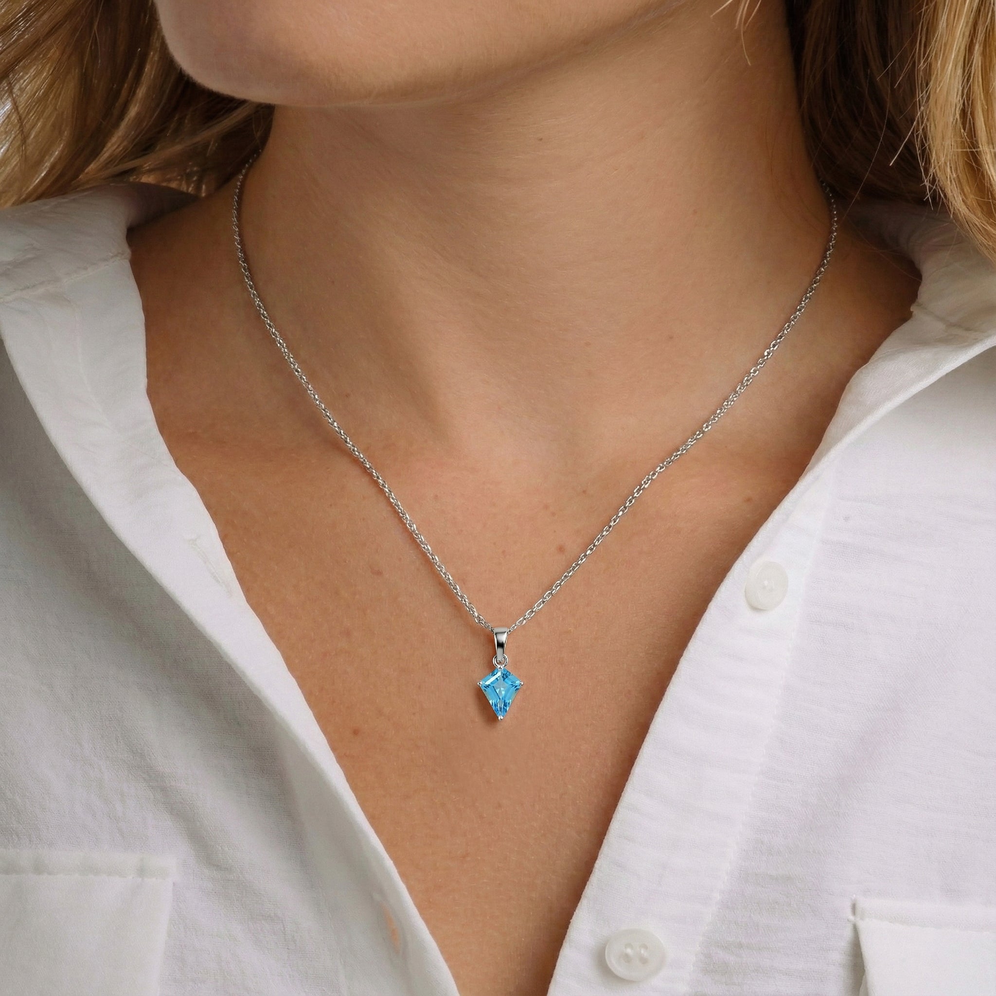 Natural Blue Topaz Kite Solitaire Pendant Necklace in 925 Sterling Silver 1.4ct