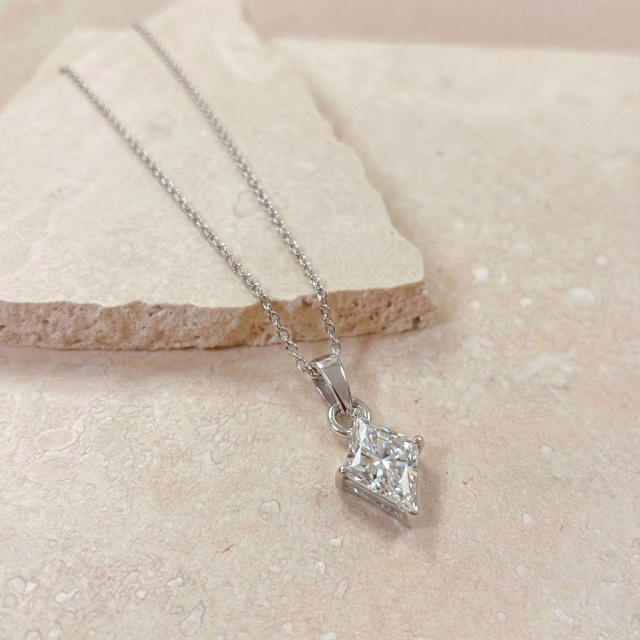 Cubic Zirconia Kite Solitaire Pendant Necklace in 925 Sterling Silver 1.4ct