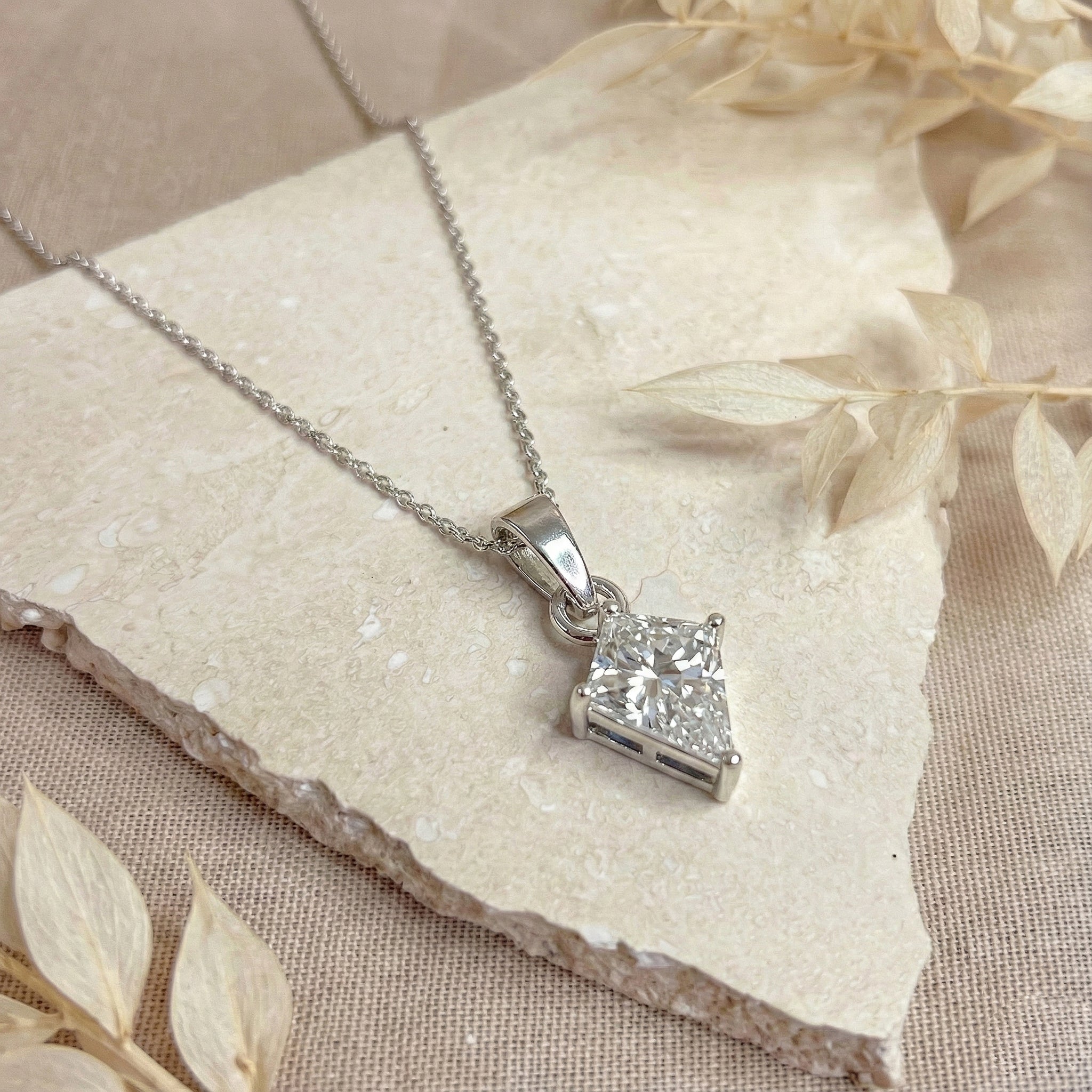 Cubic Zirconia Kite Solitaire Pendant Necklace in 925 Sterling Silver 1.4ct