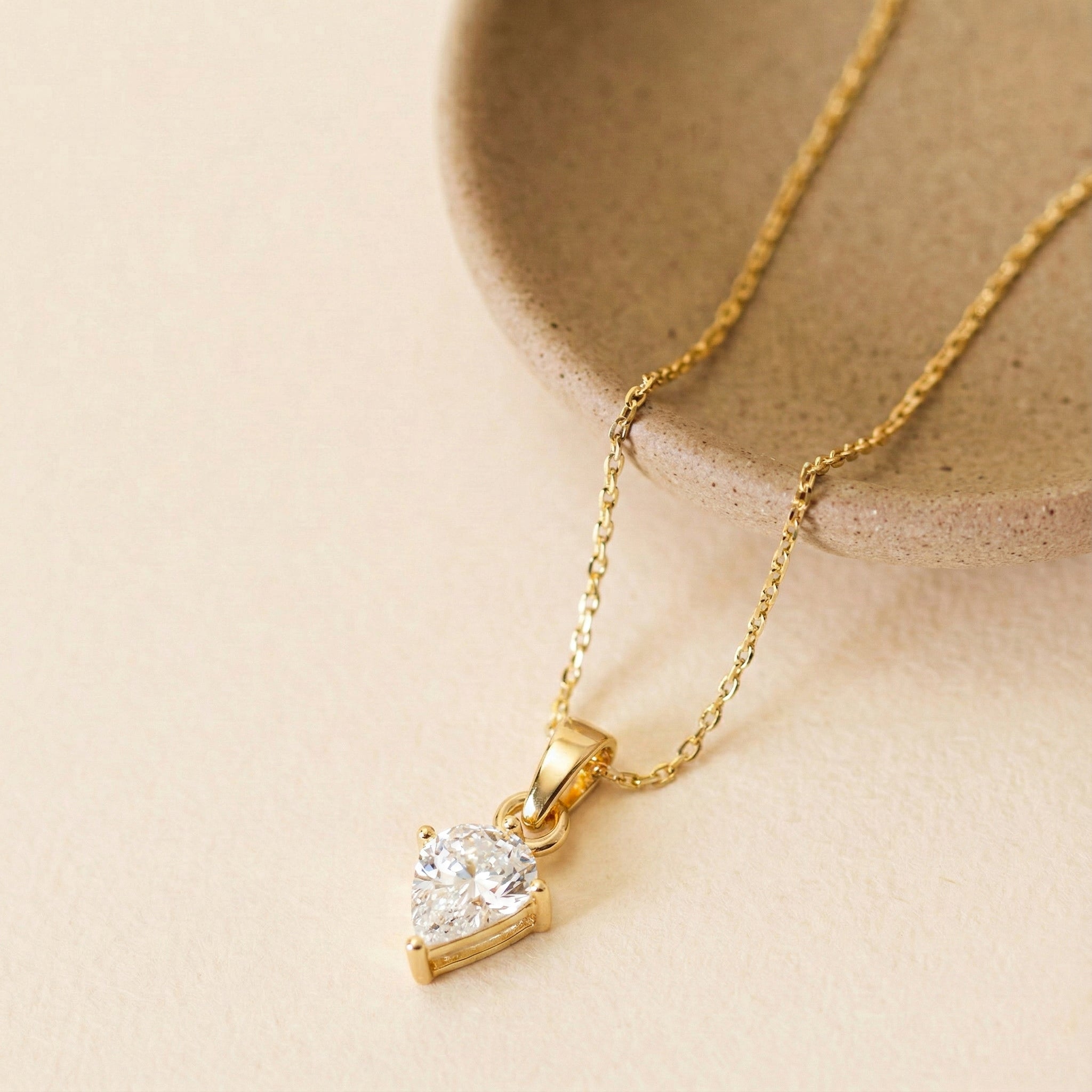Simulated Diamond Kite Solitaire Pendant Necklace in Yellow Gold Plated 1.4ct