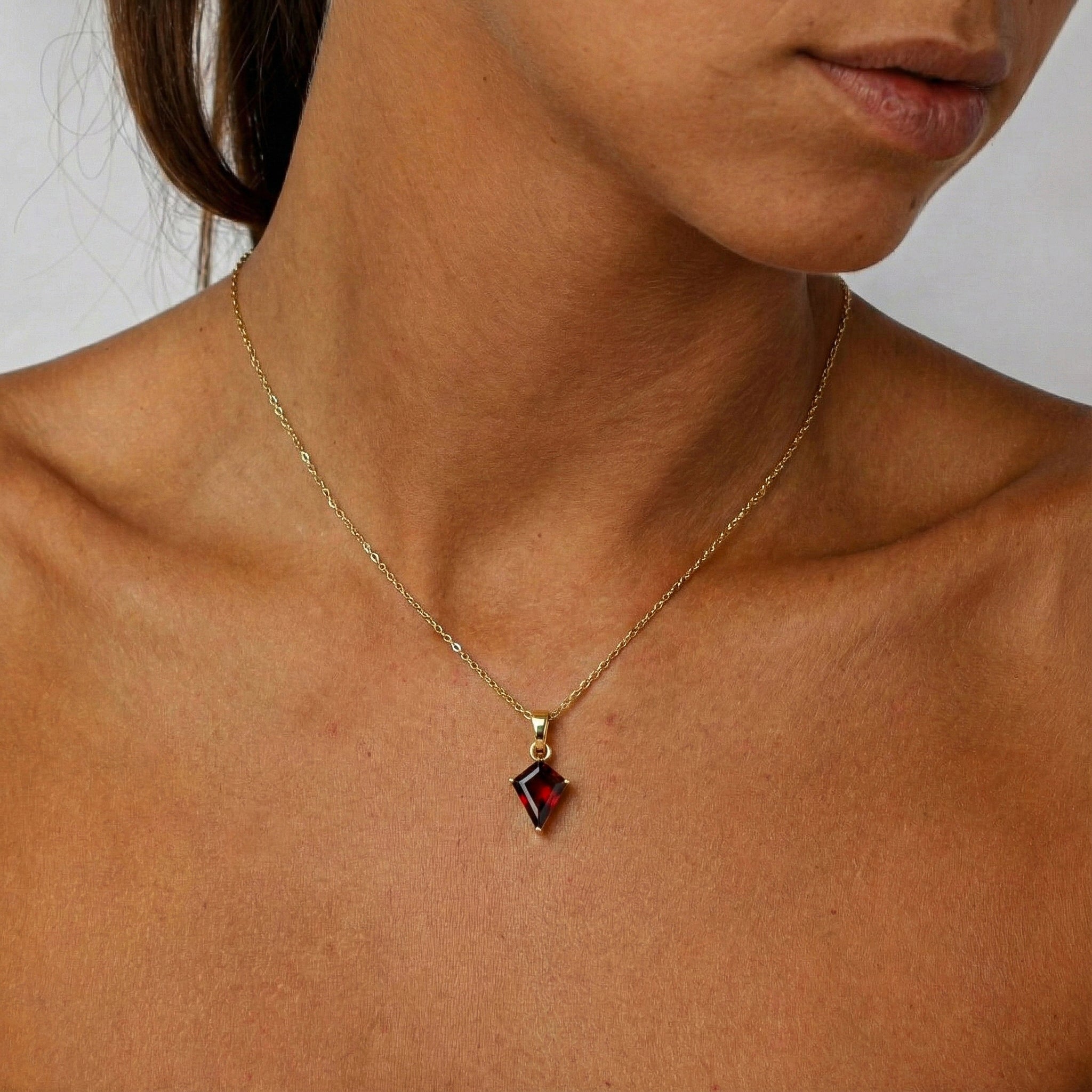 Garnet Kite Solitaire Pendant Necklace in Yellow Gold Plated 1.4ct