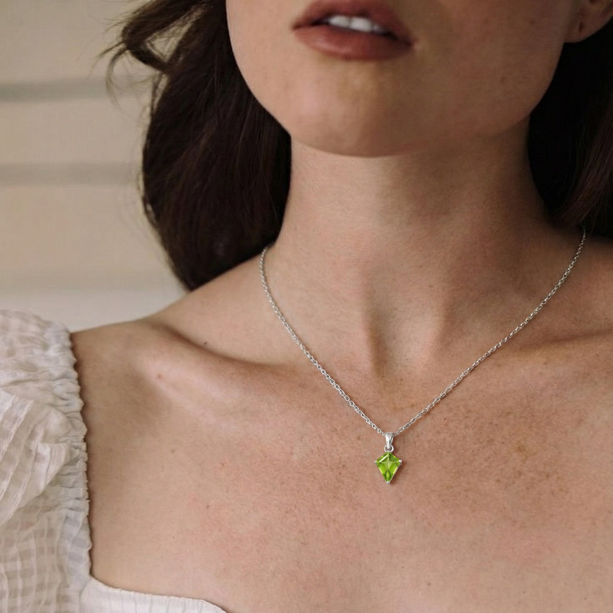 Natural Peridot Kite Solitaire Pendant Necklace in 925 Sterling Silver 1.4ct