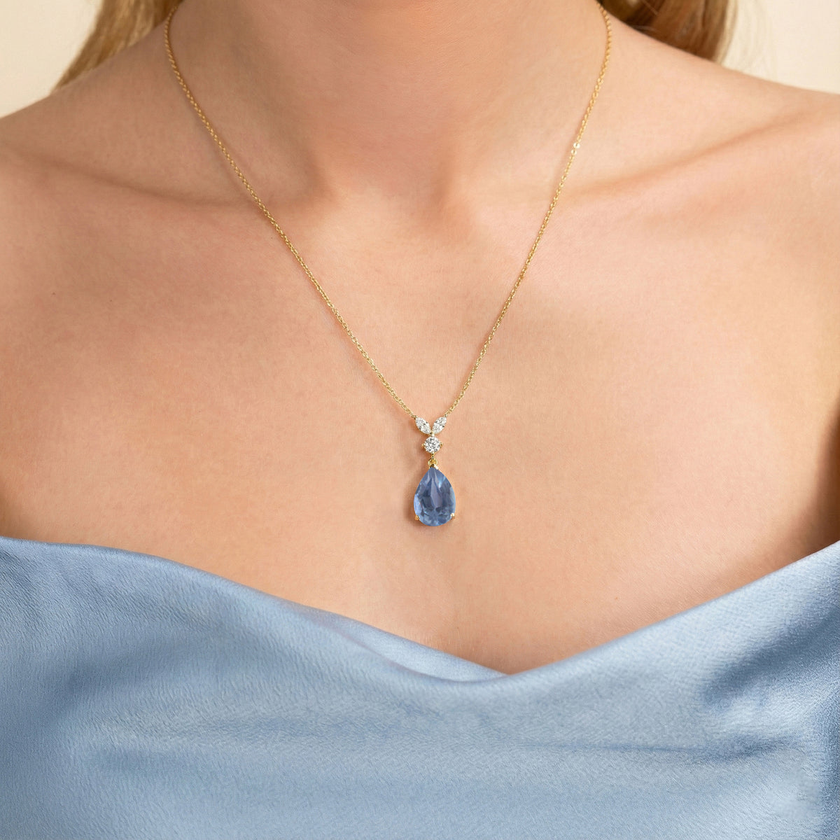 Alexandrite Pear Teardrop Pendant Necklace in 925 Sterling Silver 1.7ct