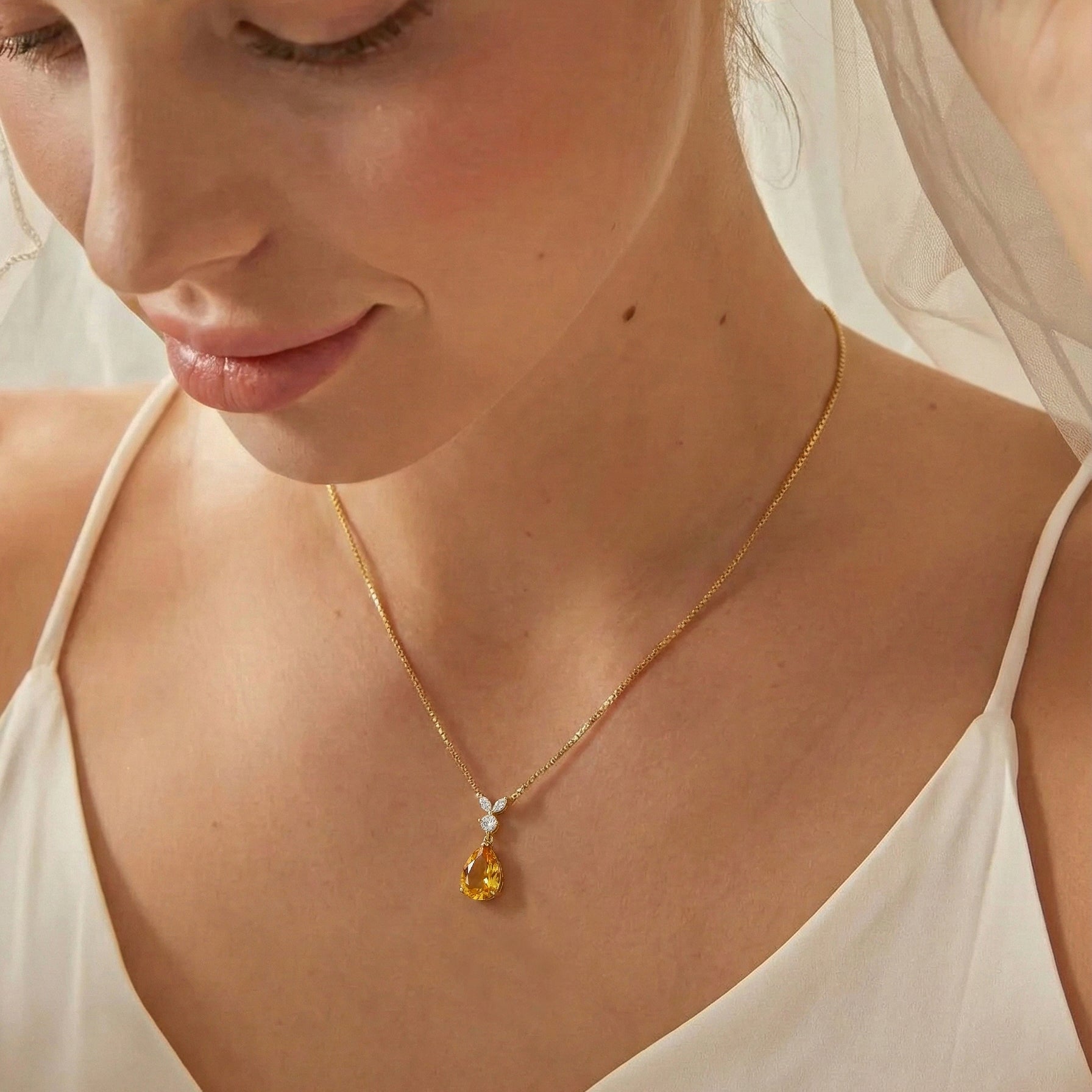 Natural Citrine Pear Teardrop Pendant Necklace in 925 Sterling Silver 1.7ct