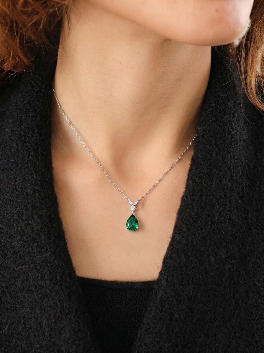 Emerald Pear Teardrop Pendant Necklace in 925 Sterling Silver 1.7ct