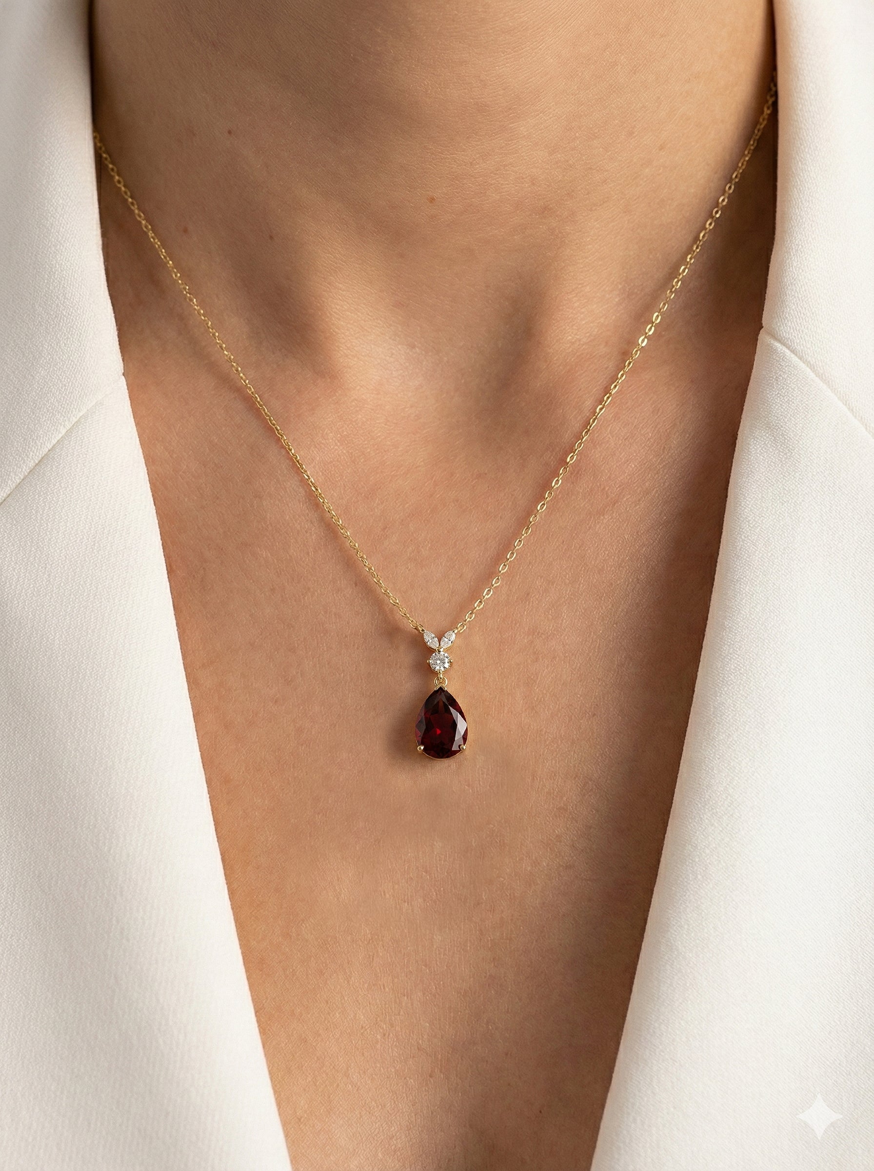 Natural Garnet Pear Teardrop Pendant Necklace in 925 Sterling Silver 1.7ct