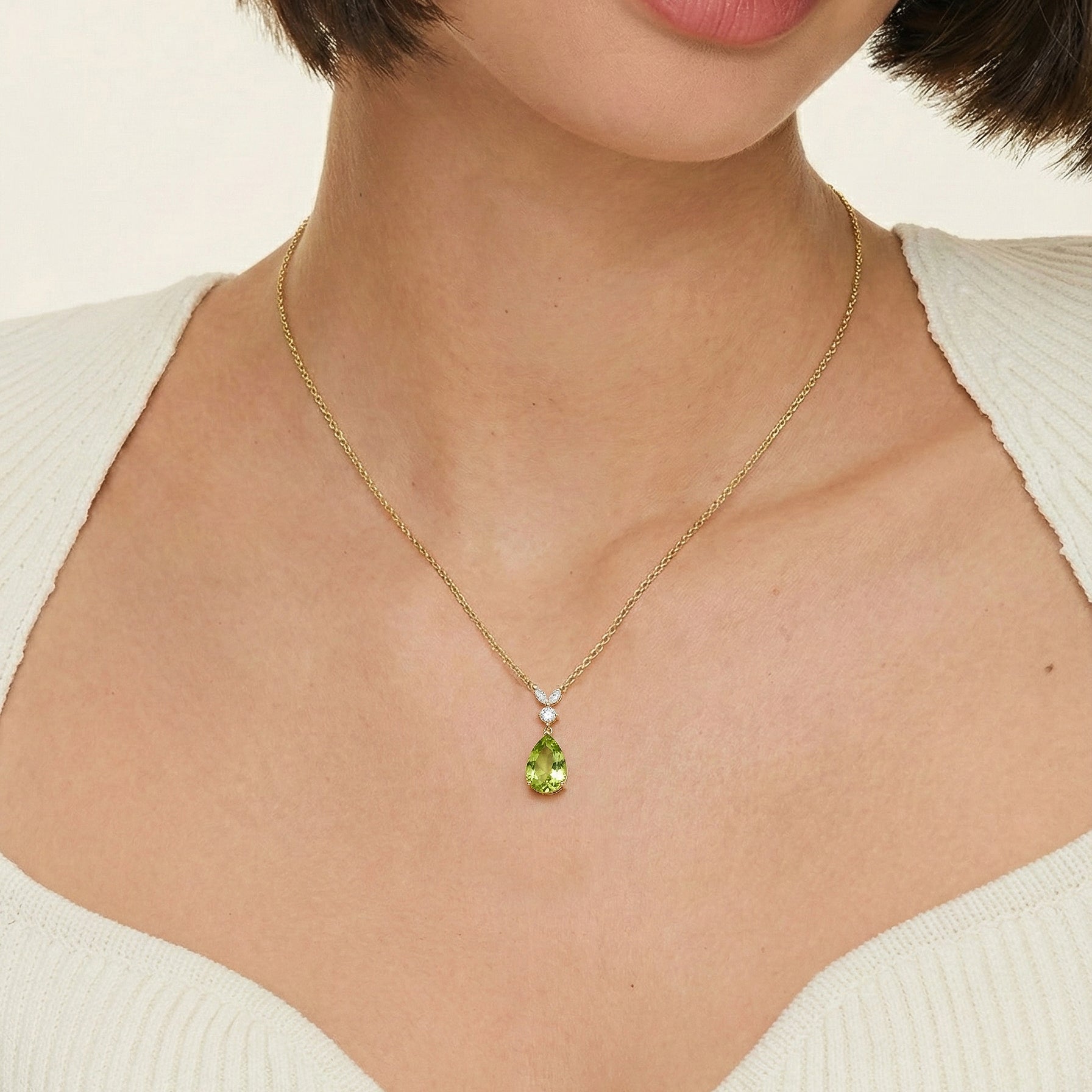 Natural Peridot Pear Teardrop Pendant Necklace in 925 Sterling Silver 1.7ct