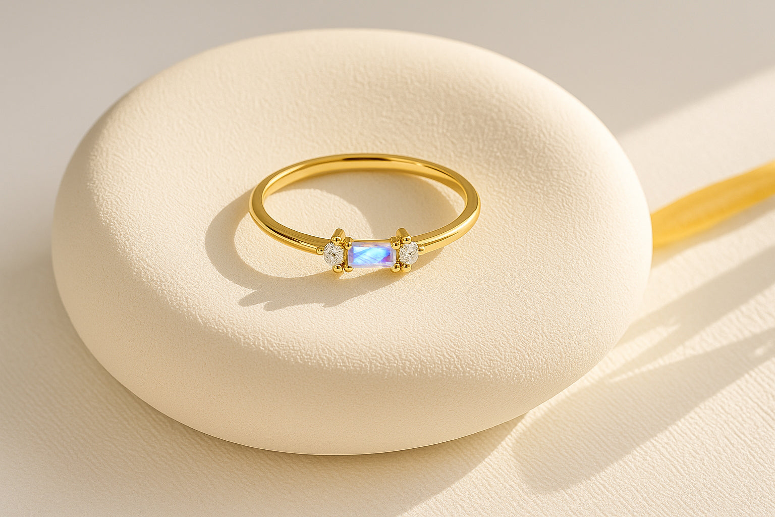 925 Sterling Silver Moonstone Baguette Solitaire Ring with 4x2mm Stone 0.30ct