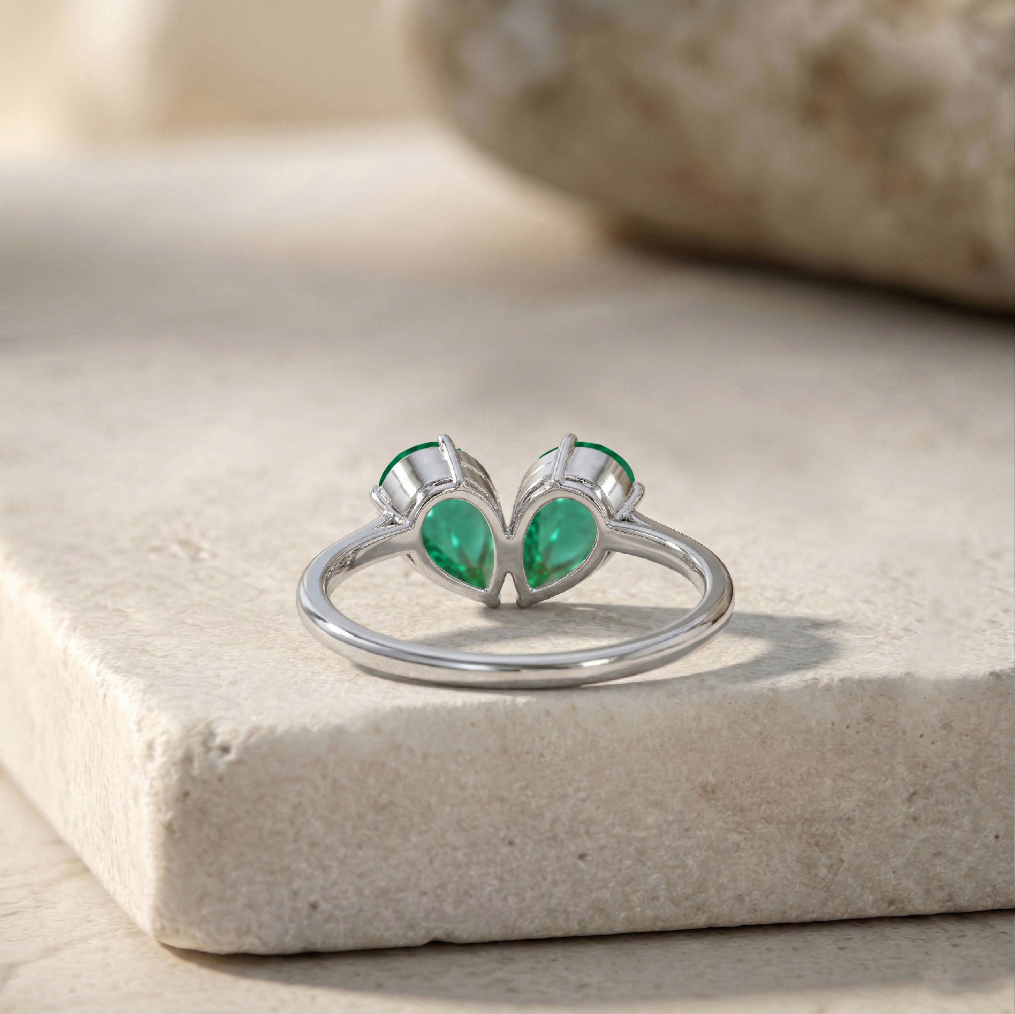 Emerald Gemstone Pear Shpaed Ring for her in 925 Sterling Silver and Yellow Gold Filled