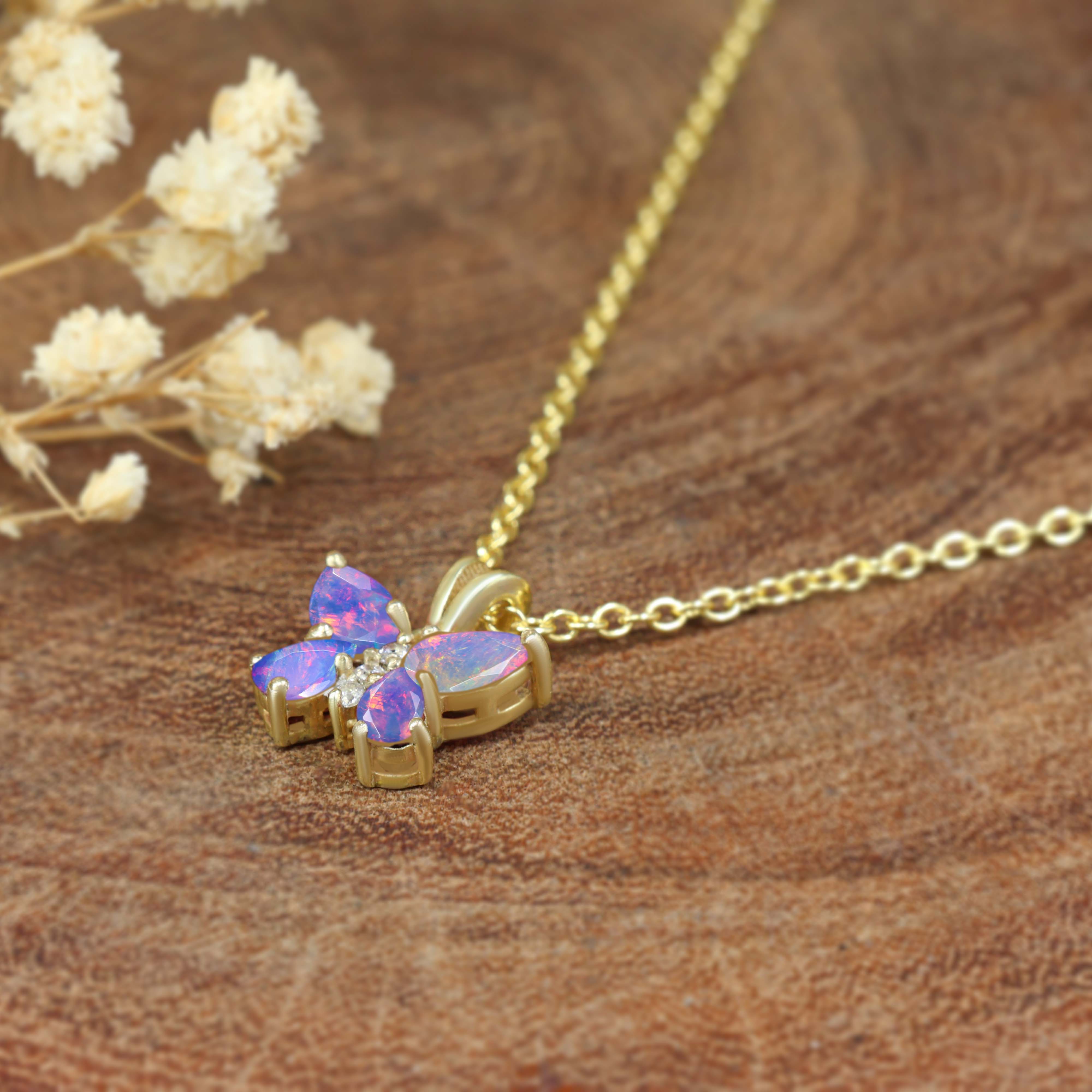 LAVENDER OPAL NECKLACE