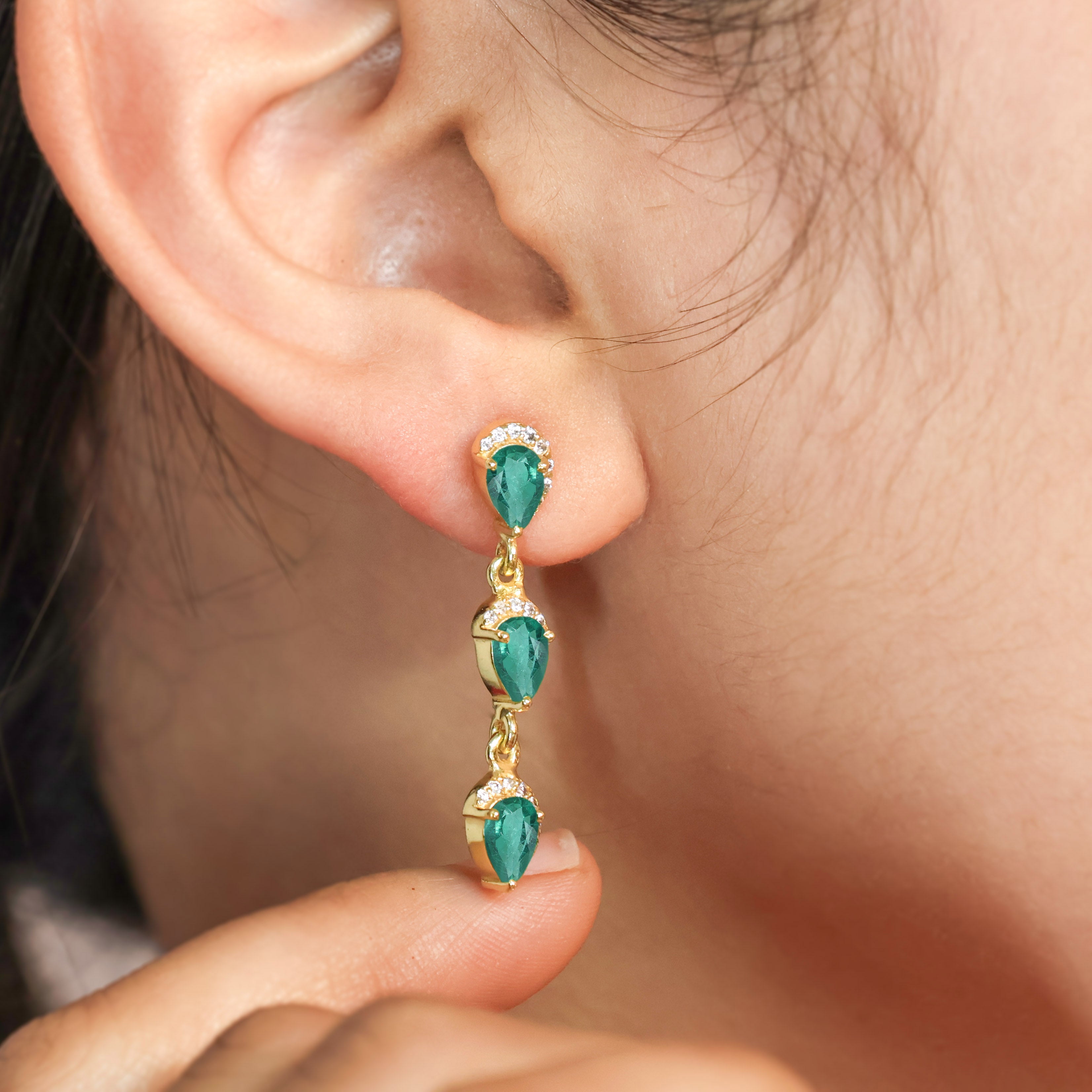 EMERALD EARRING