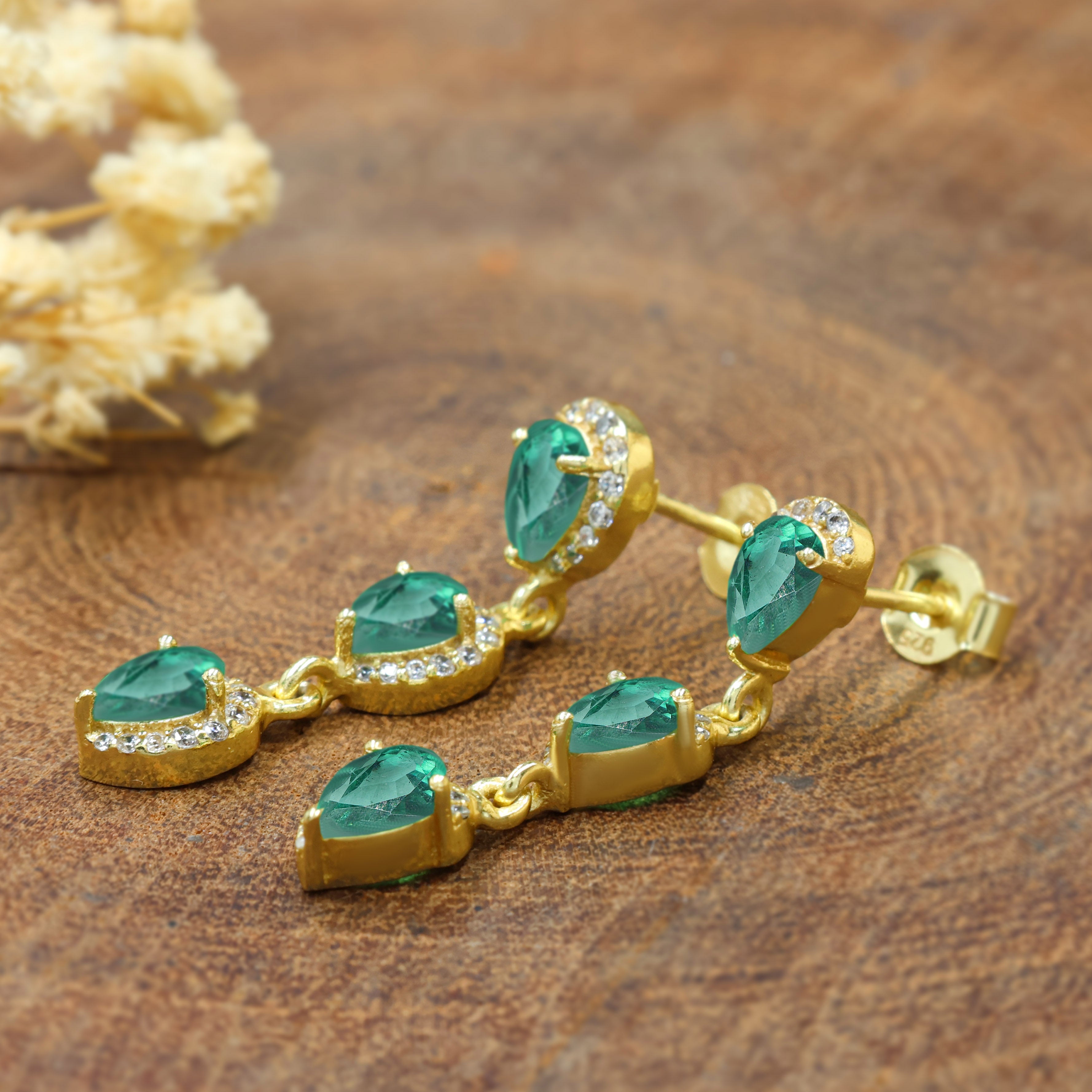 EMERALD EARRING