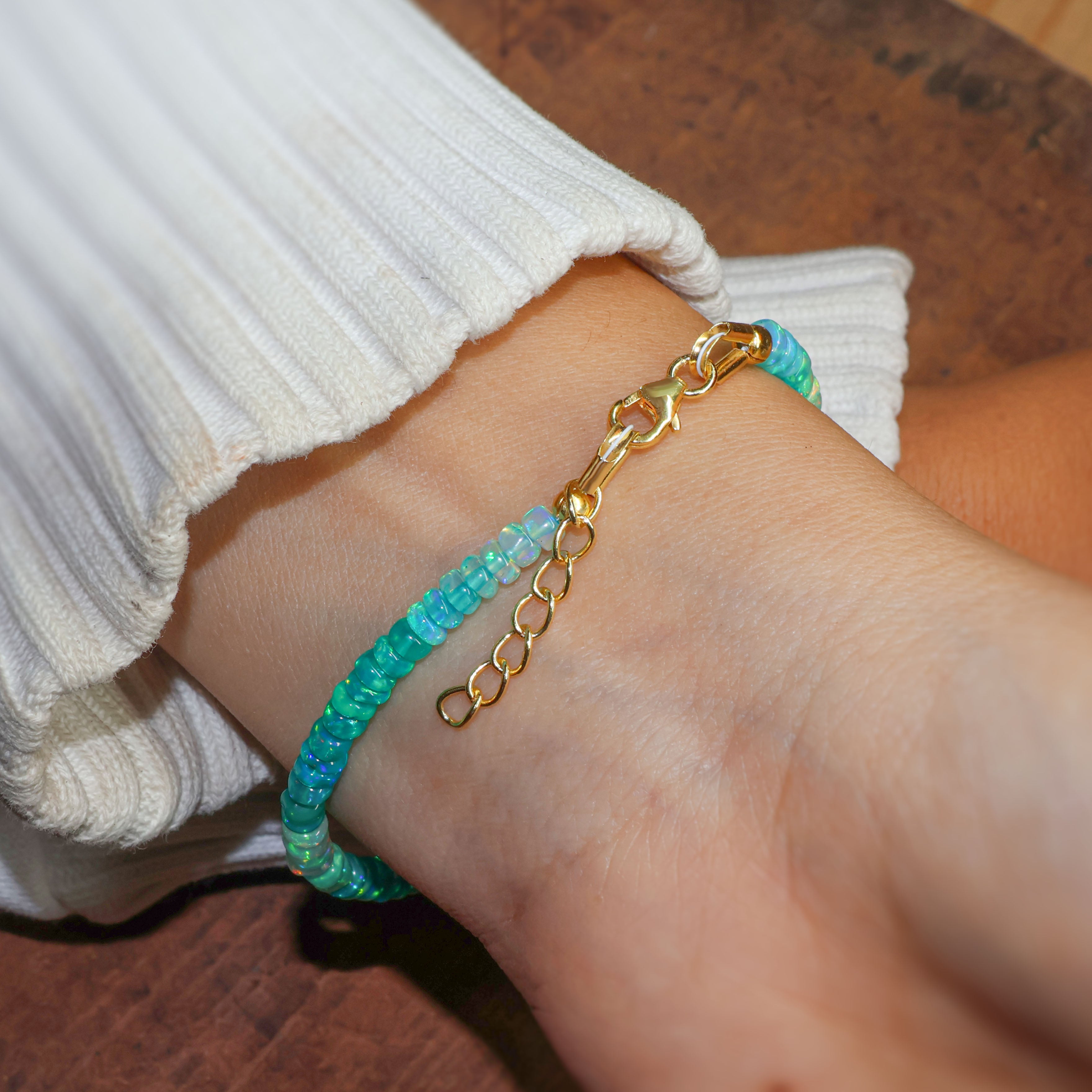 Shaded Plain Beaded Bracelet 4-5MM Natural Green Opal
