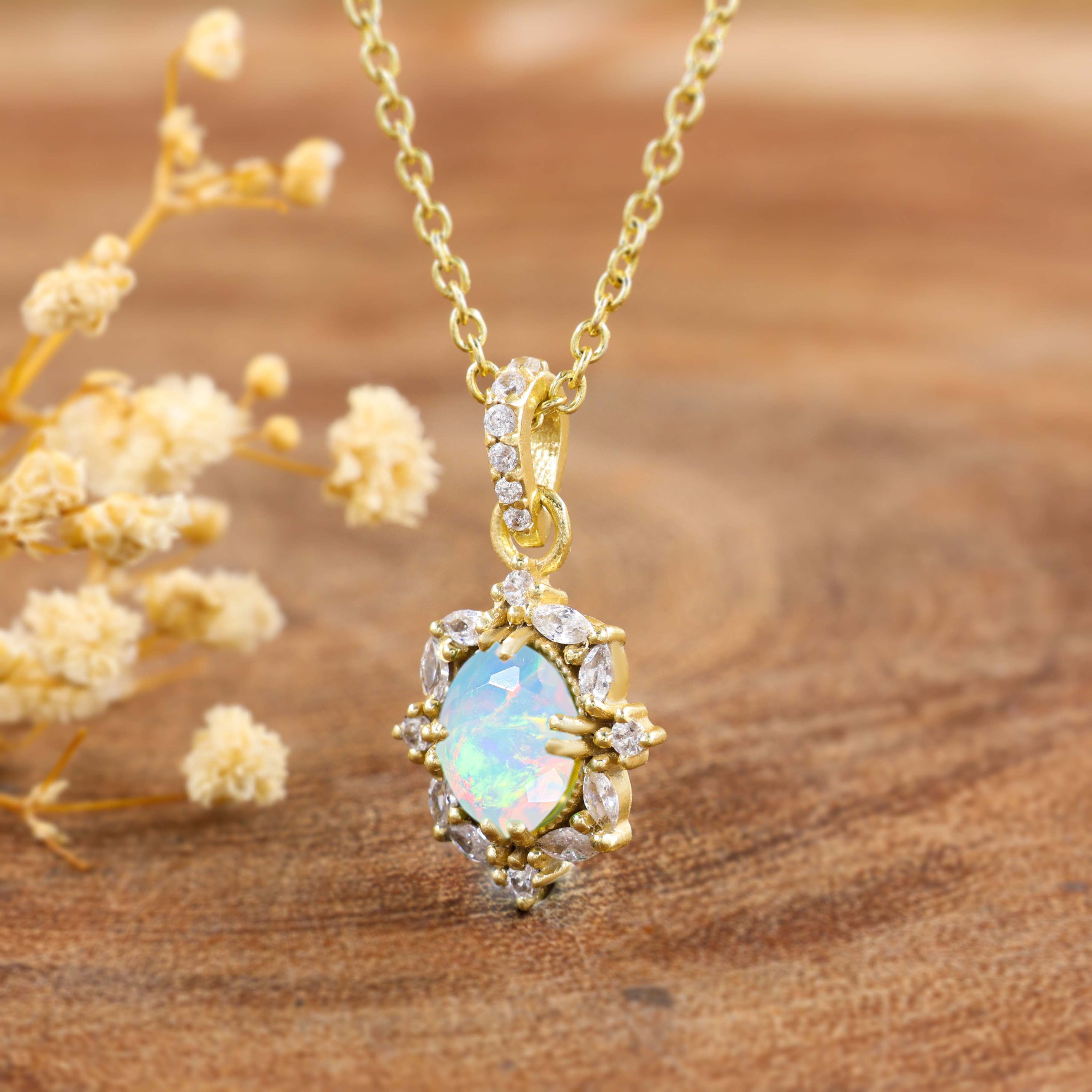 WHITE OPAL NECKLACE
