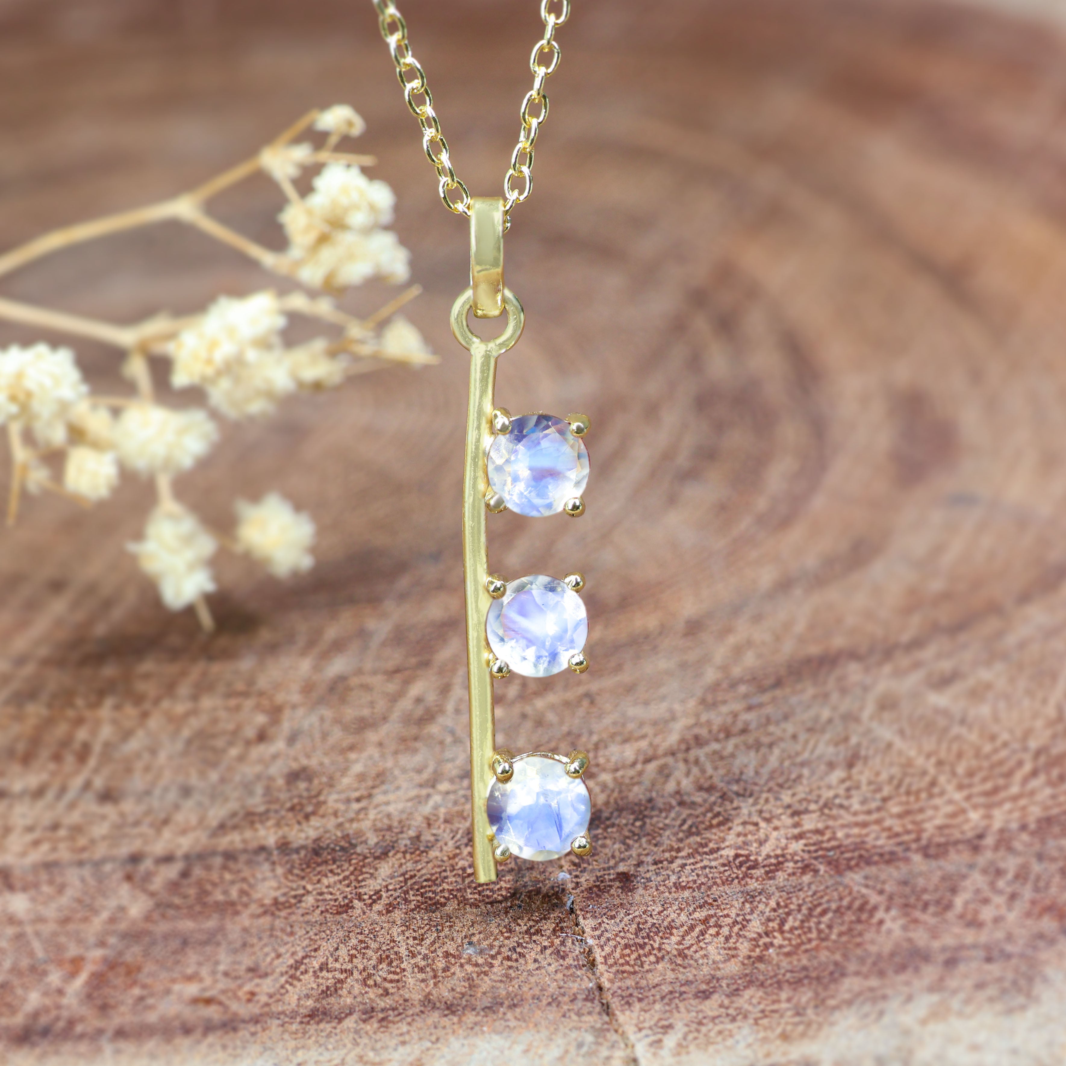 MOONSTONE NECKLACE
