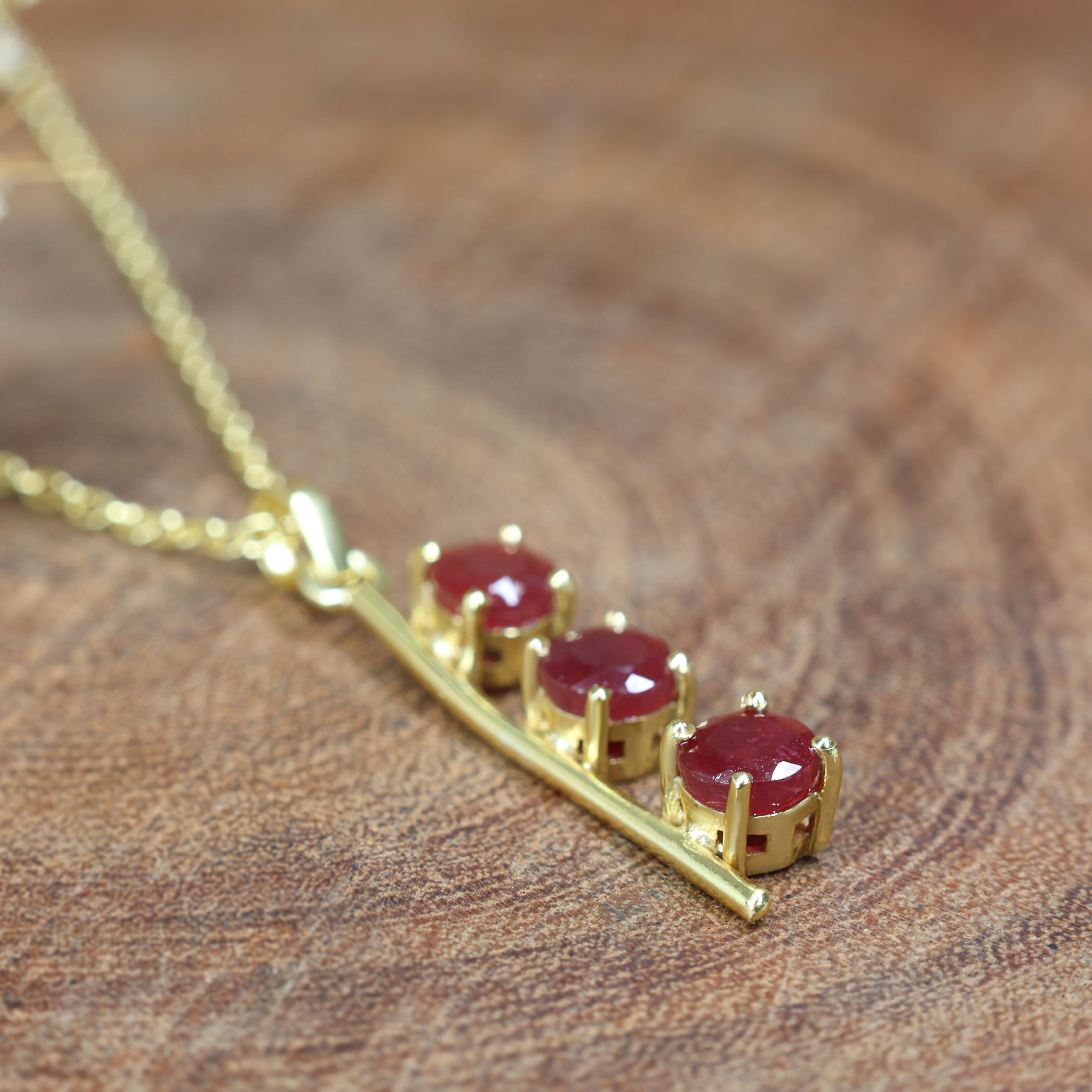 RUBY NECKLACE