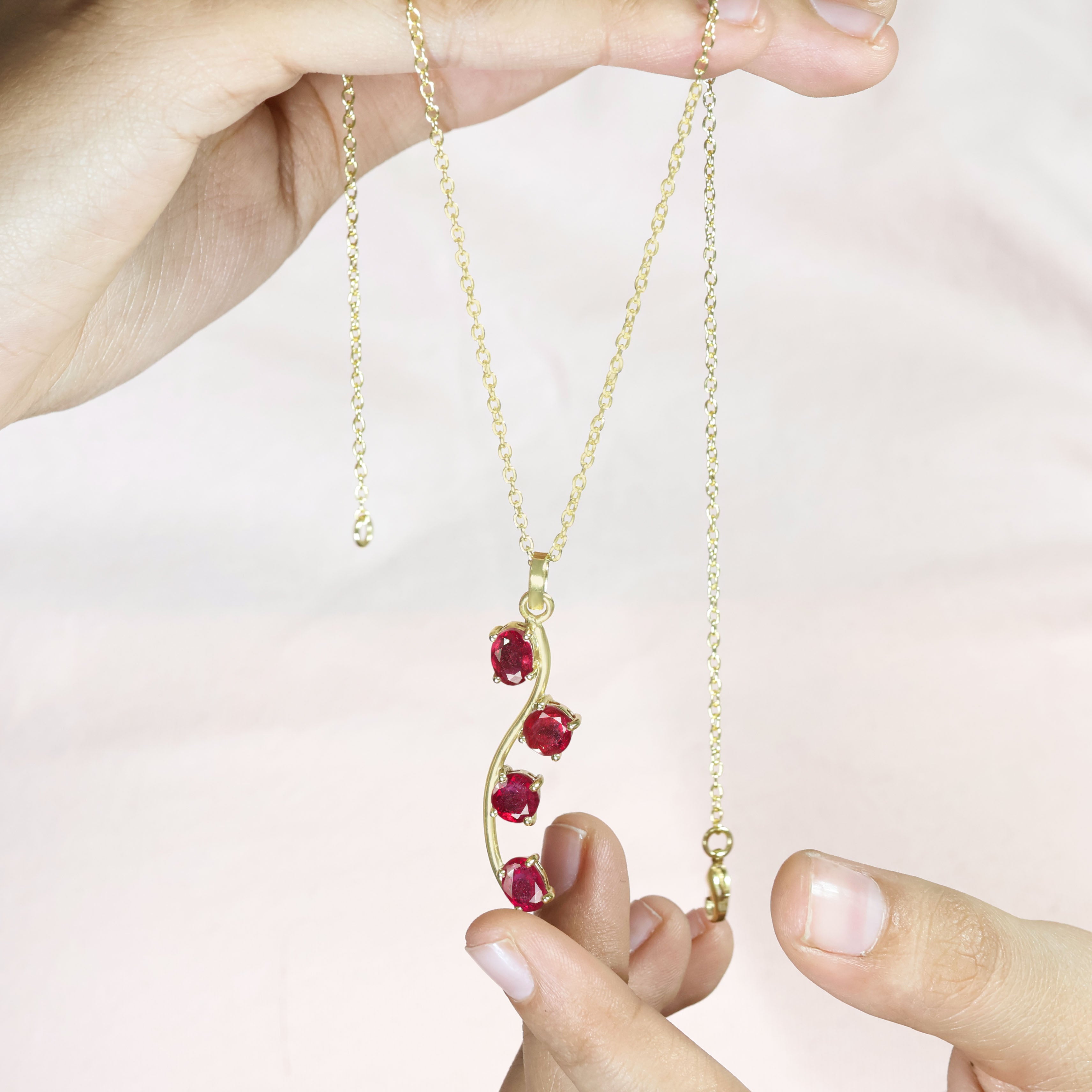 RUBY NECKLACE