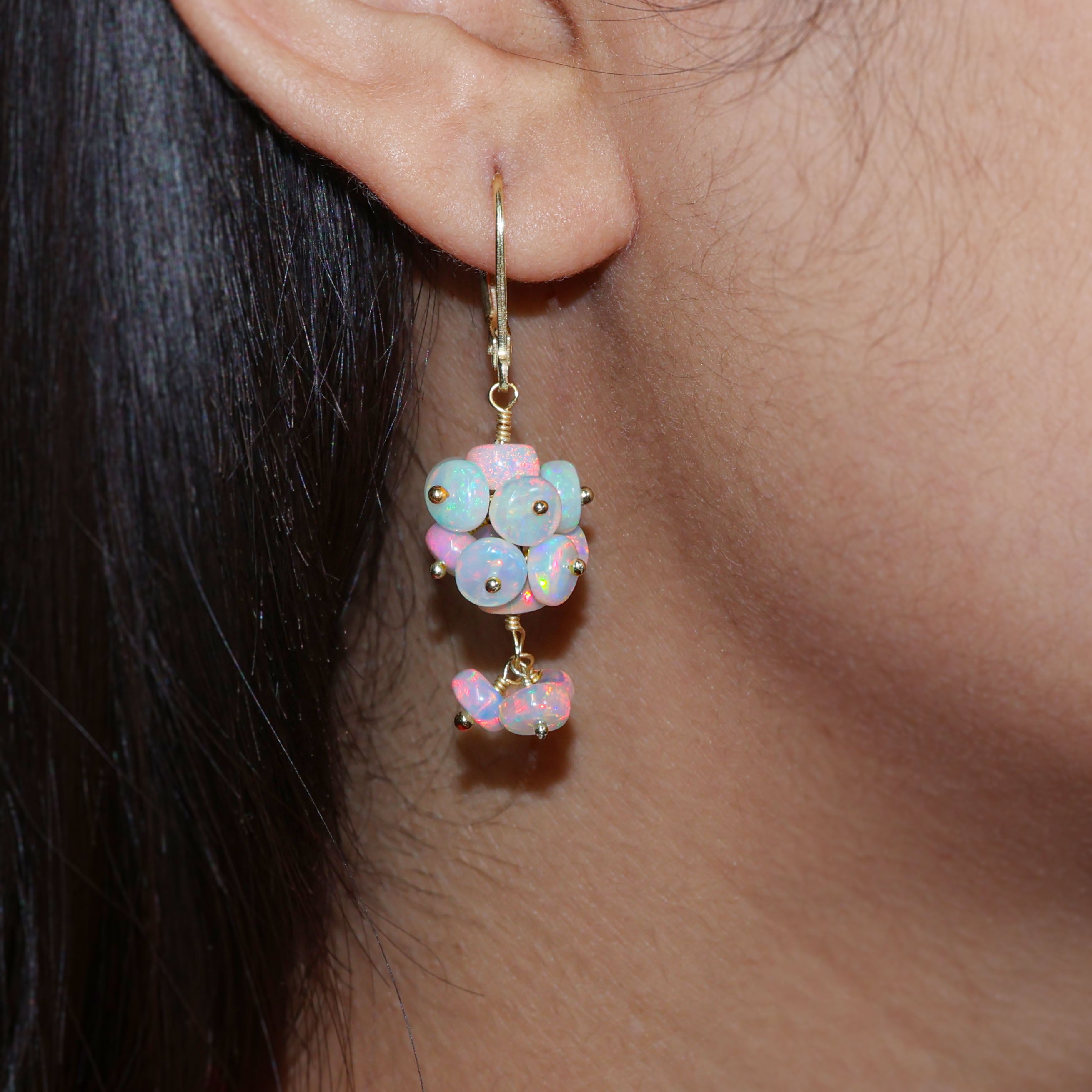 WHITE OPAL EARRING