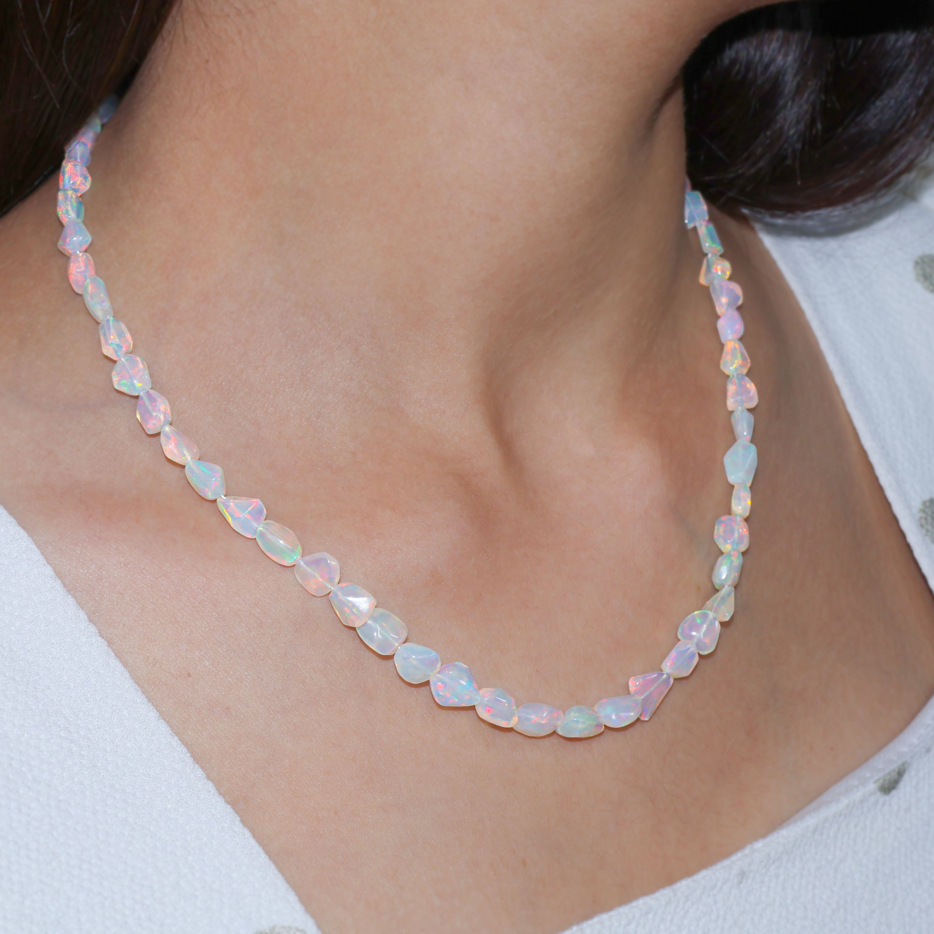 WHITE OPAL TUMBLE NECKLACE