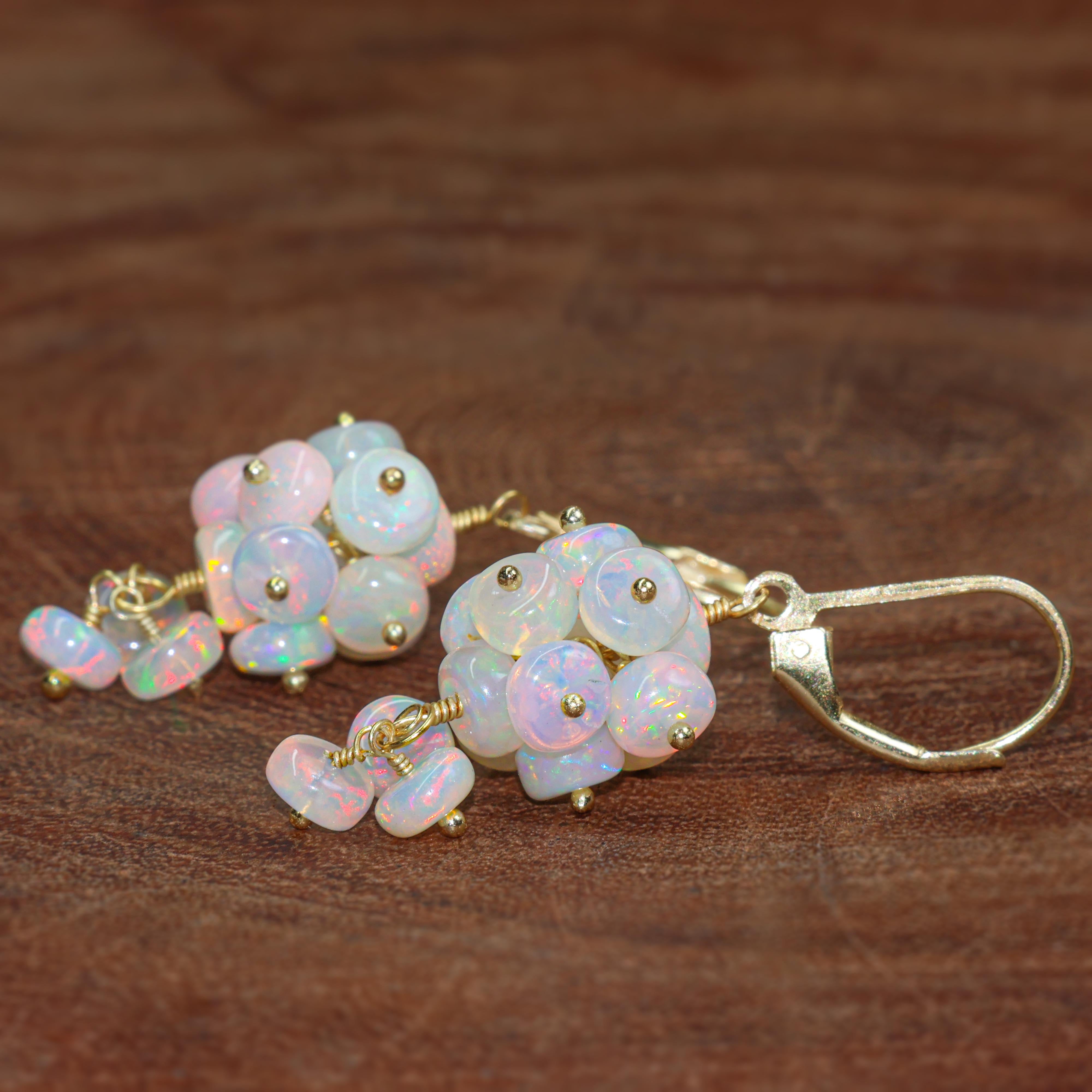 WHITE OPAL EARRING