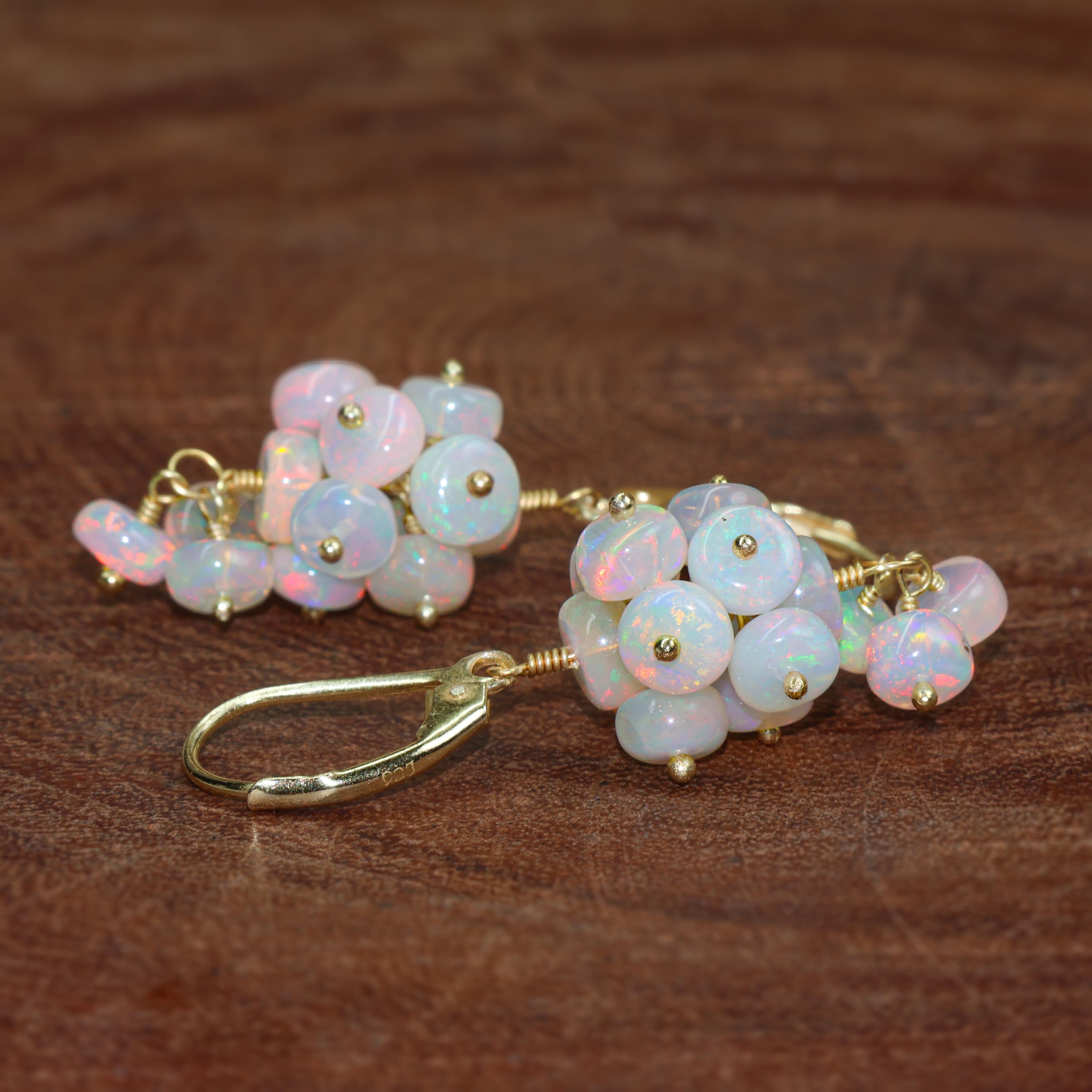 WHITE OPAL EARRING