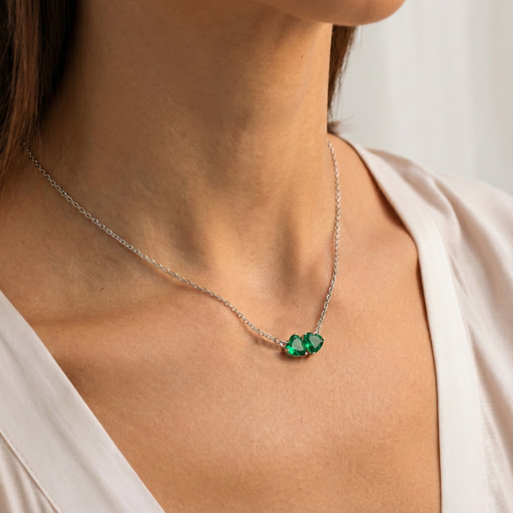 Emerald Double Heart Pendant Necklace in 925 Sterling Silver 5 MM 1.3ct