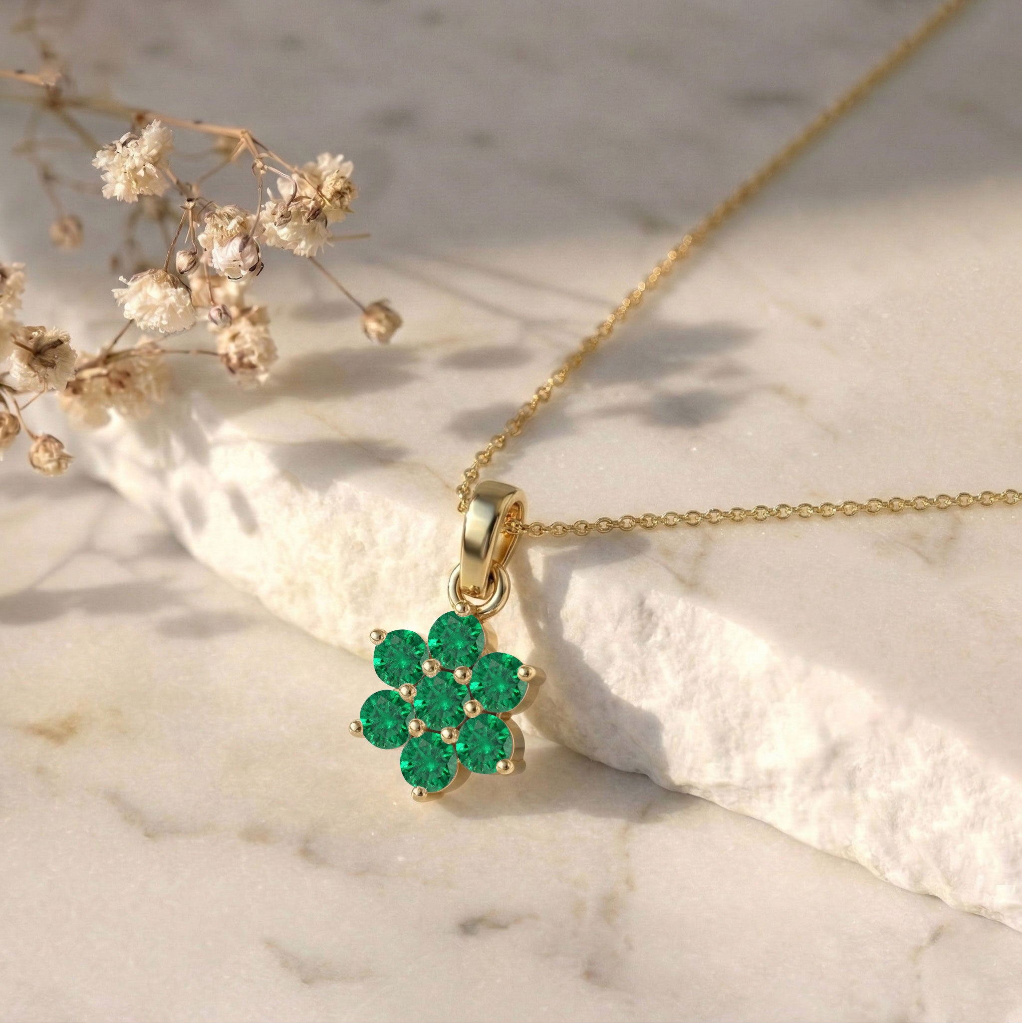 Luxury emerald gemstone pendant necklace with gold filled finish