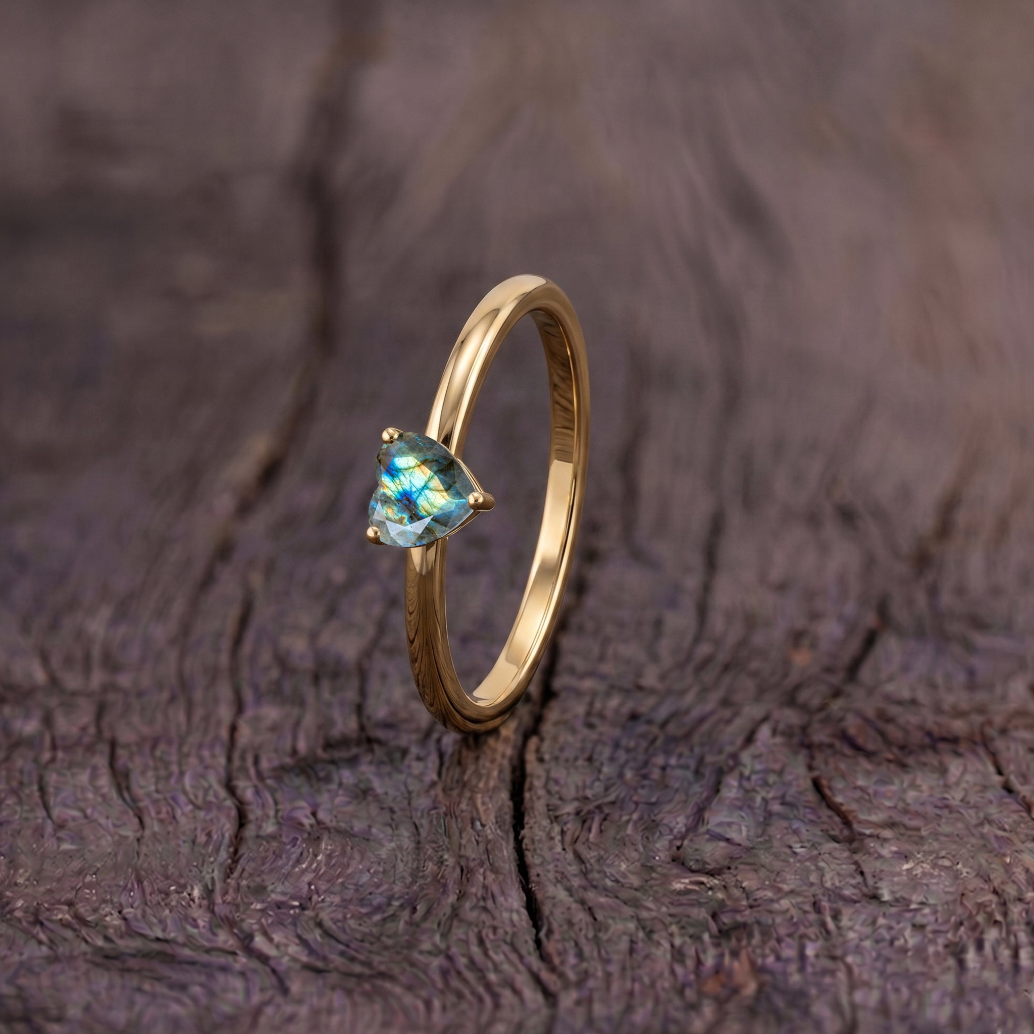 labradorite gemstone jewelry, natural heart solitaire ring, blue green iridescent gemstone, handcrafted jewelry art, women's fine accessory, polished classic ring, sophisticated gemstone style, birthday keepsake, anniversary jewelry, elegant promise ring, artisan craftsmanship, timeless jewelry gift, premium gemstone design, romantic elegance, everyday fashion