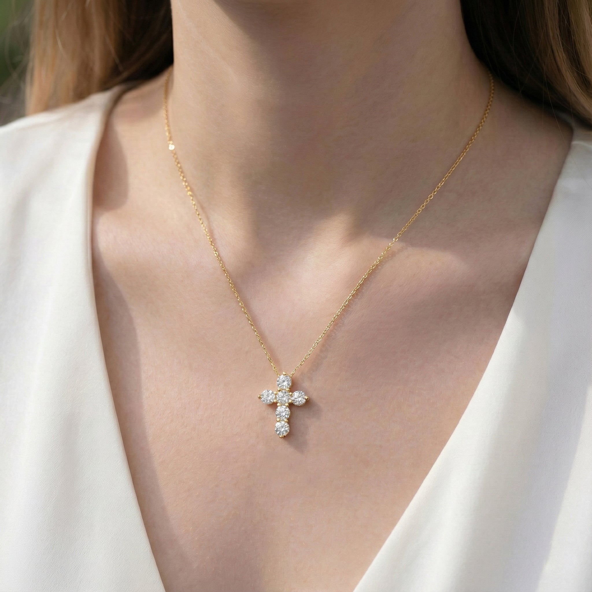 Simulated Diamond Round Cross Pendant Necklace in Yellow Gold Plated 3.90ct