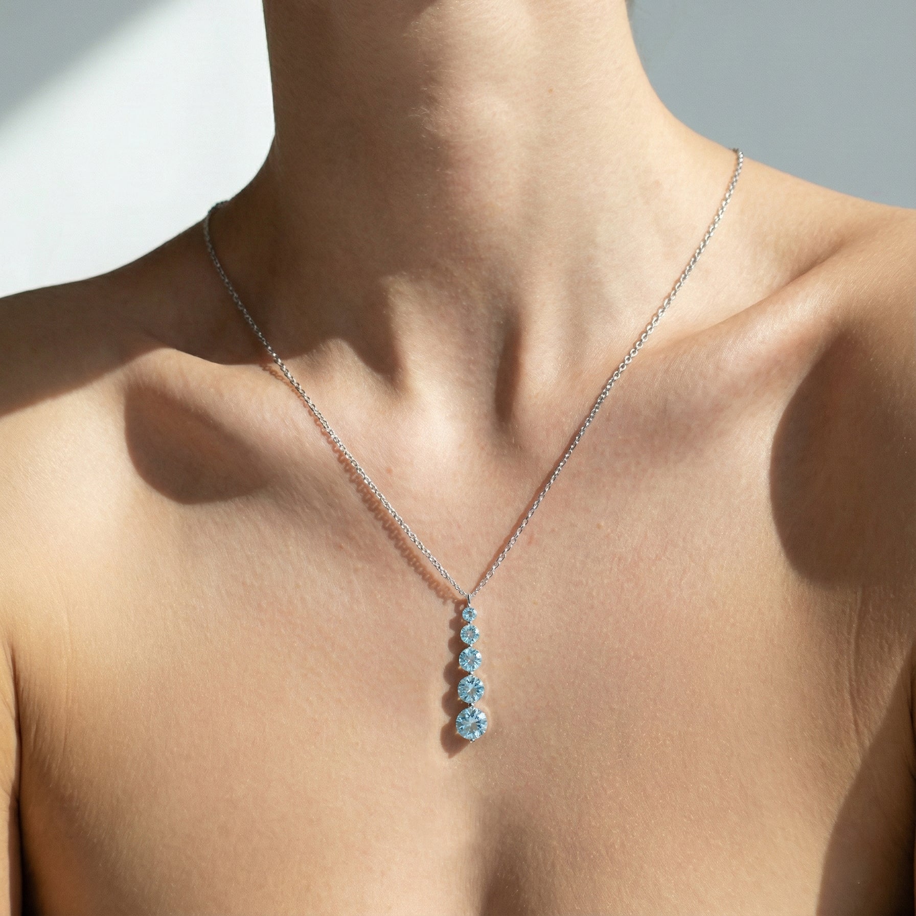 Aquamarine Round 5 Stone Bar Pendant Necklace in 925 Sterling Silver 3.90ct
