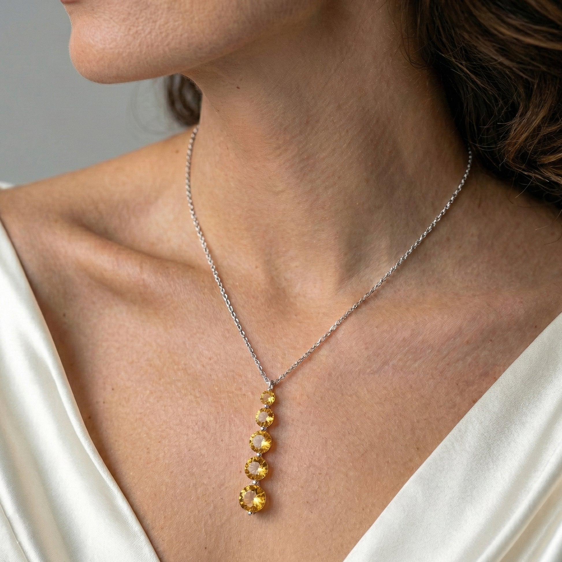 Citrine Round 5 Stone Bar Pendant Necklace in 925 Sterling Silver 3.90ct
