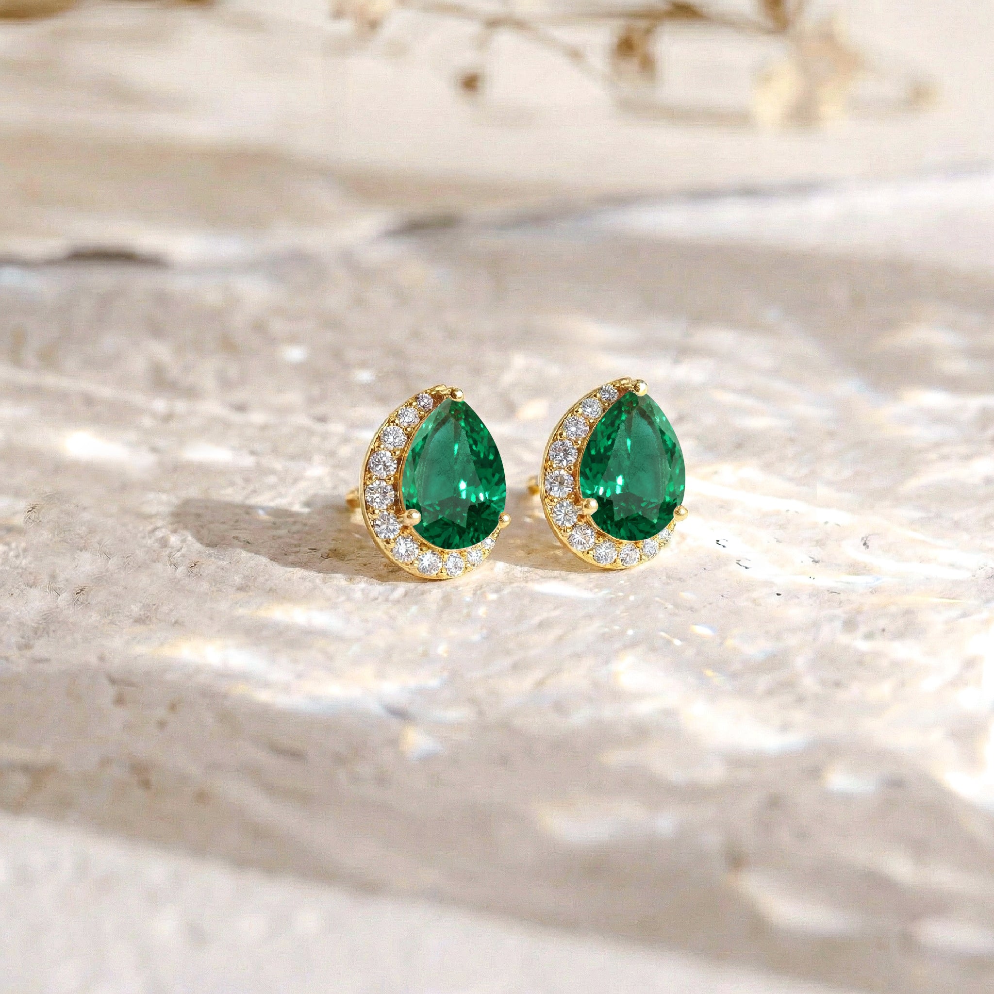 Emerald Pear Halo Stud Earrings in 925 Sterling Silver 1ct