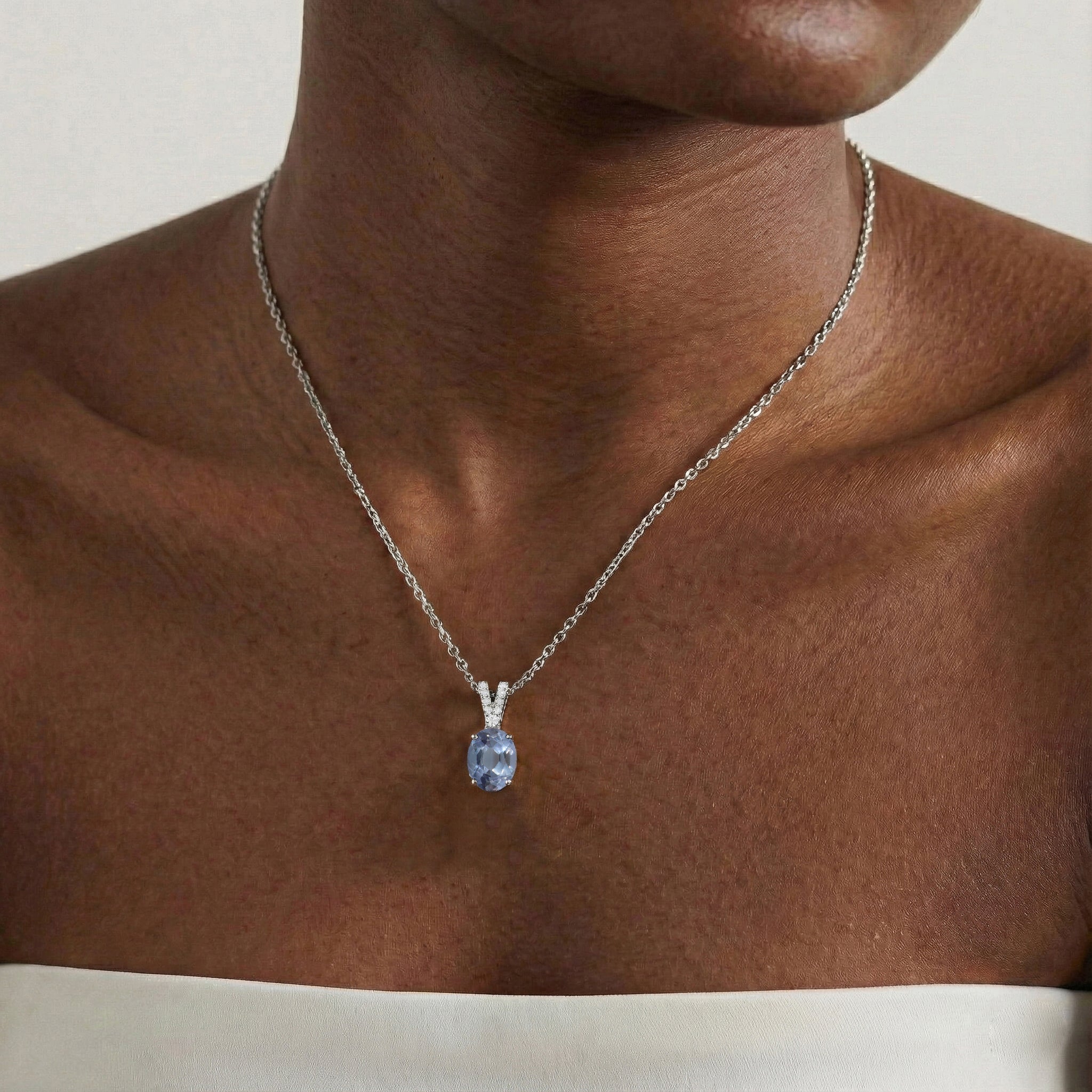 Alexandrite Solitaire Pendant Necklace in 925 Sterling Silver 1.2ct