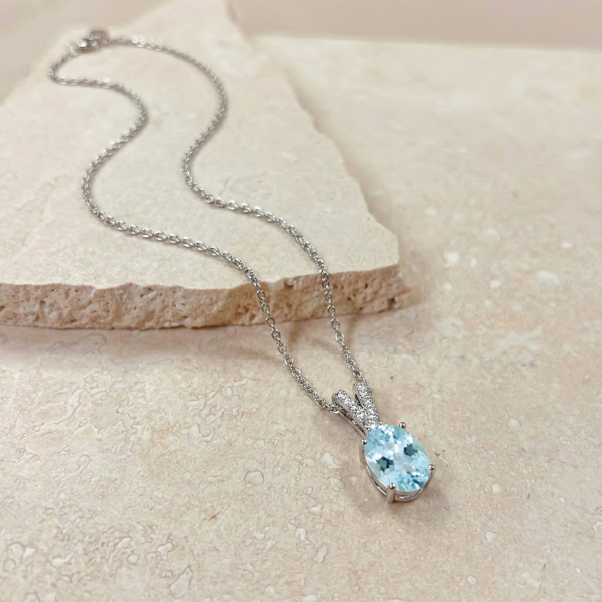 Aquamarine Solitaire Pendant Necklace in 925 Sterling Silver 1.2ct