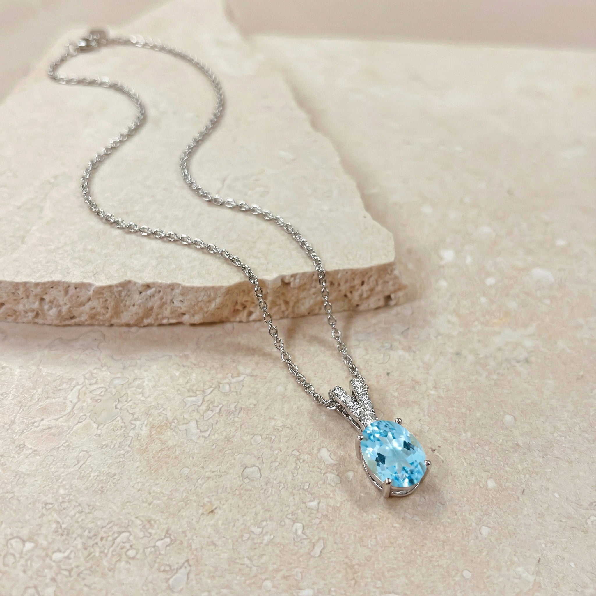 Natural Blue Topaz Solitaire Pendant Necklace in 925 Sterling Silver 1.2ct