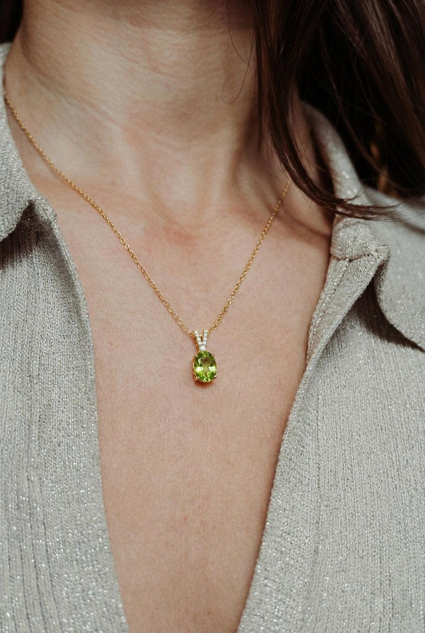 Natural Peridot Solitaire Pendant Necklace in 925 Sterling Silver 1.2ct