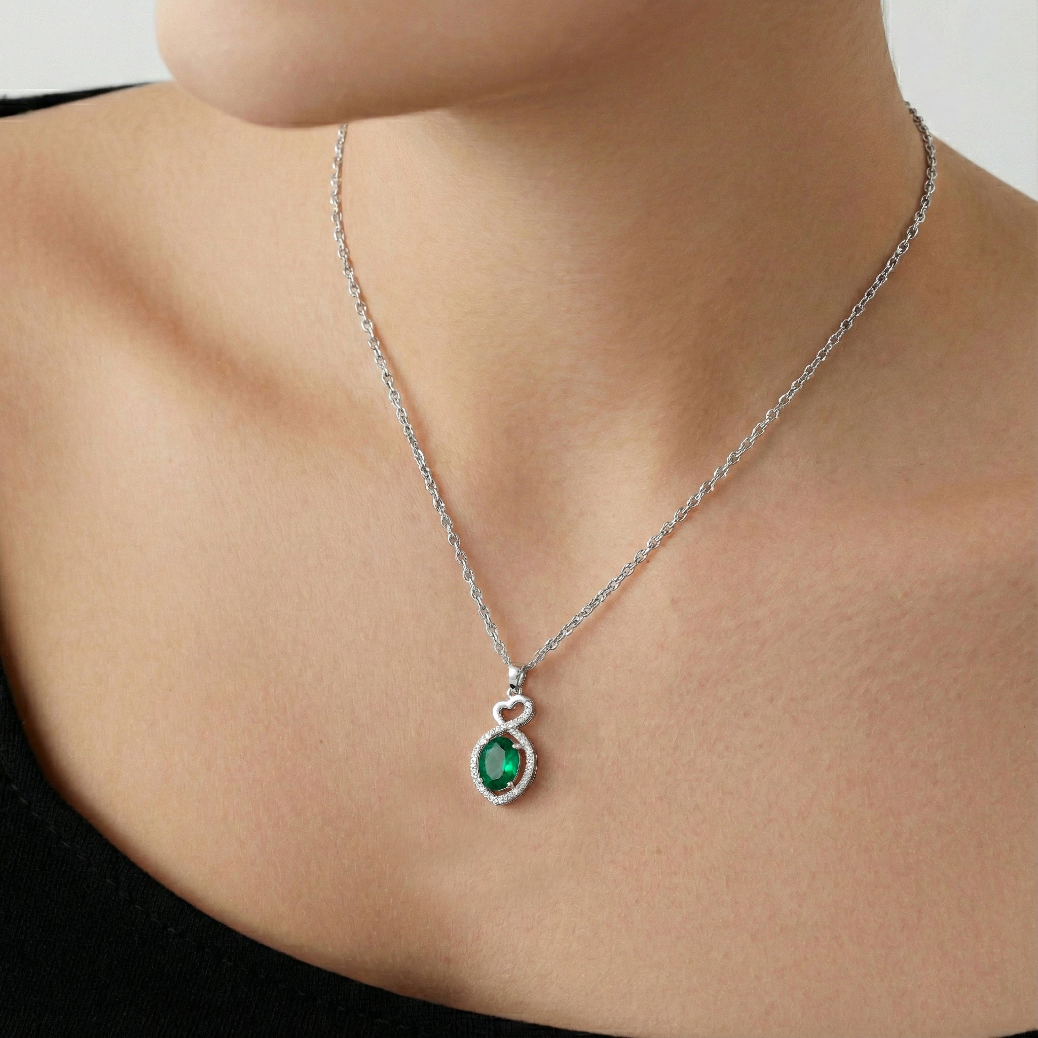 Emerald Oval Infinity Twist Heart Pendant Necklace in 925 Sterling Silver 1.2ct