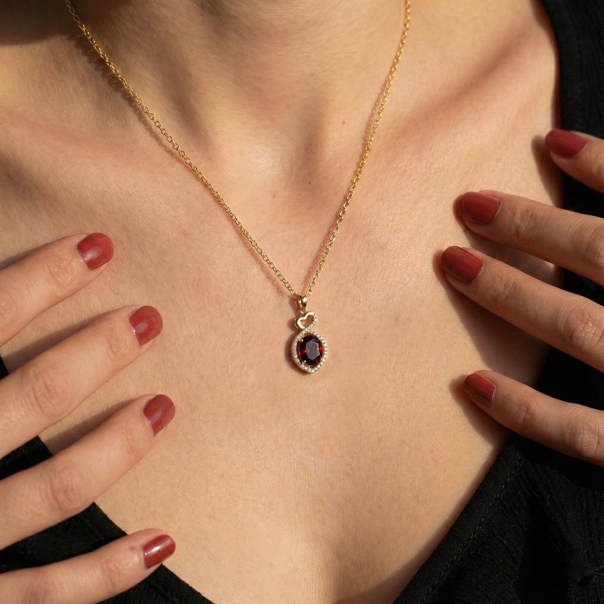 Natural Garnet Oval Infinity Twist Heart Pendant Necklace in 925 Sterling Silver 1.2ct