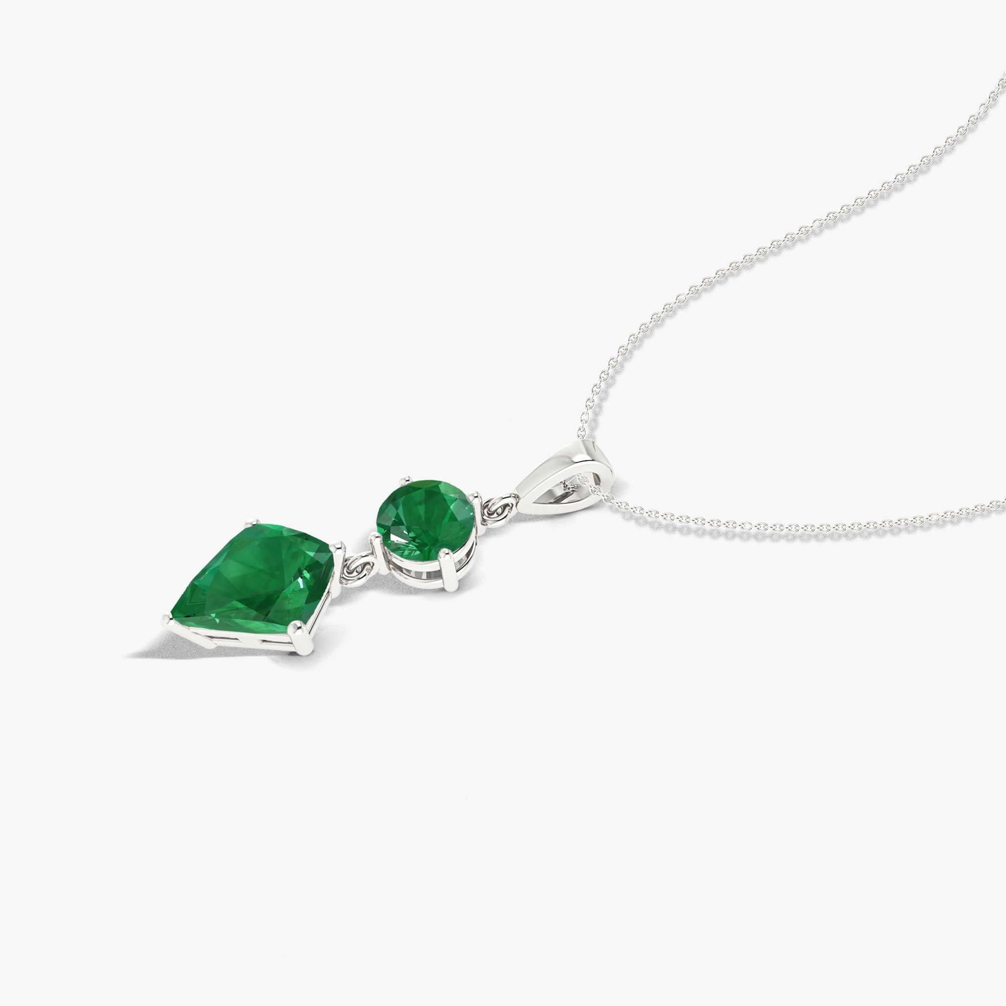 Emerald Kite and Round Shape Pendant Necklace 
