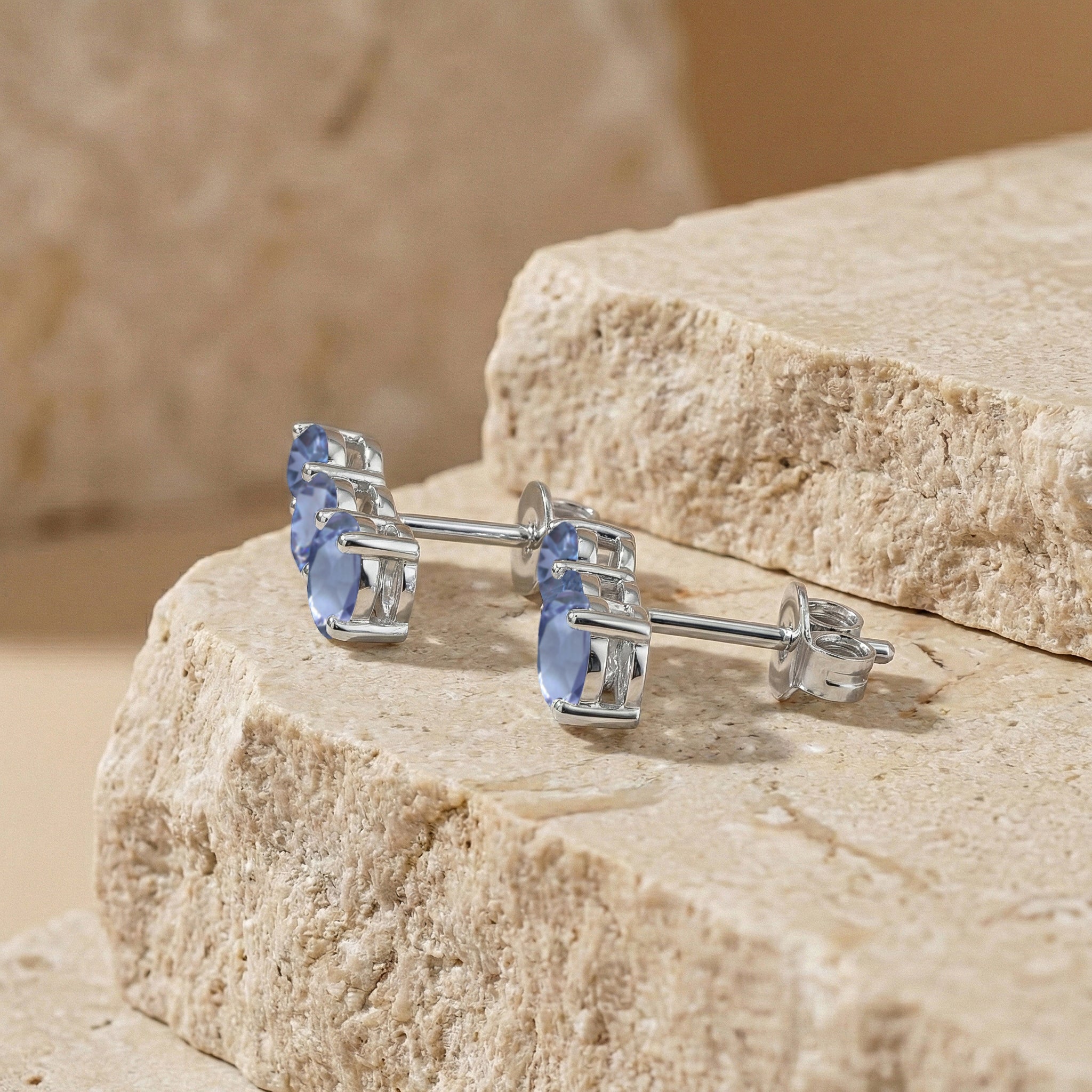 Alexandrite Round Stud Earring in 925 Sterling Silver 5X4X3MM 1.40 ct.