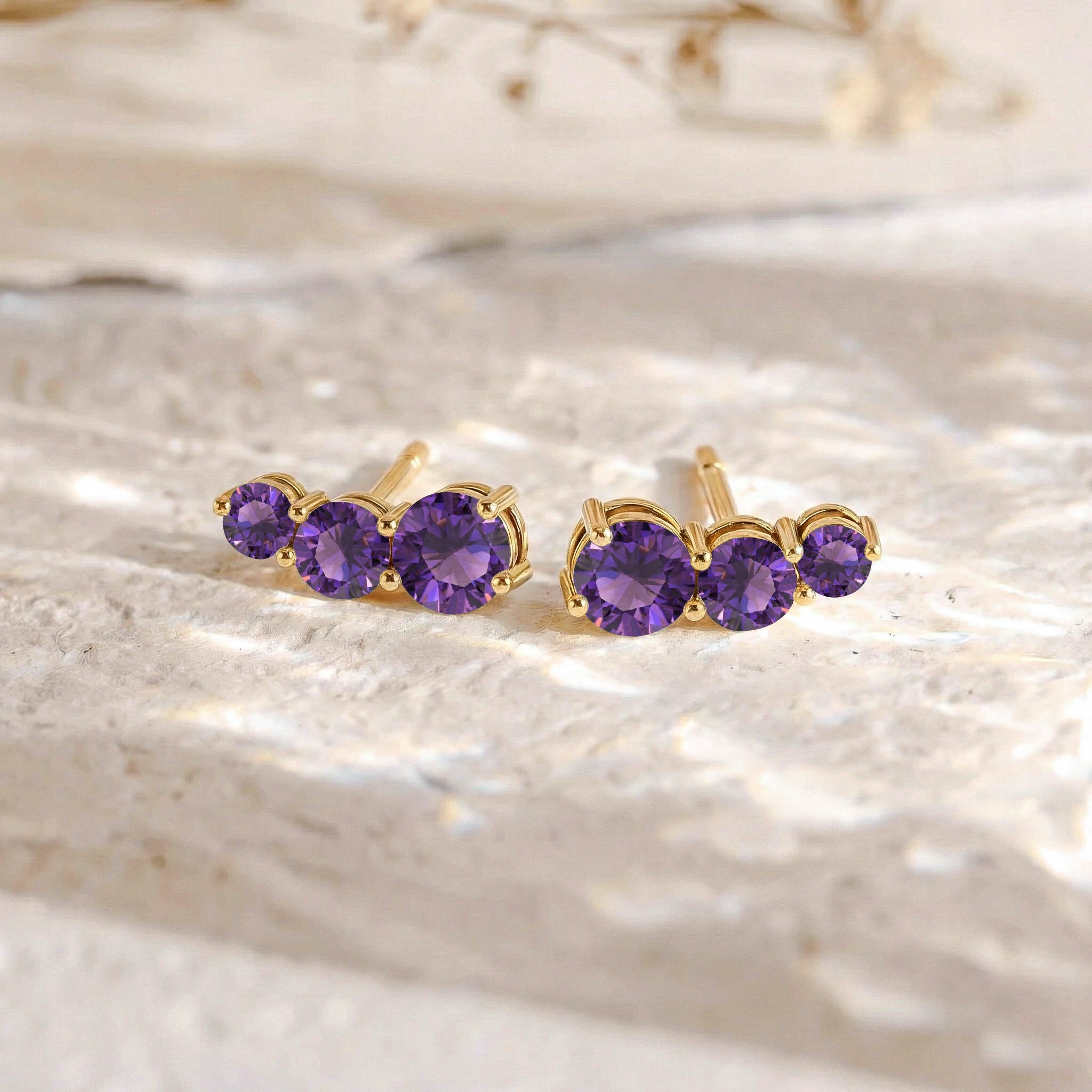 Amethyst Round Stud Earring in 925 Sterling Silver 5X4X3MM 1.40 ct.