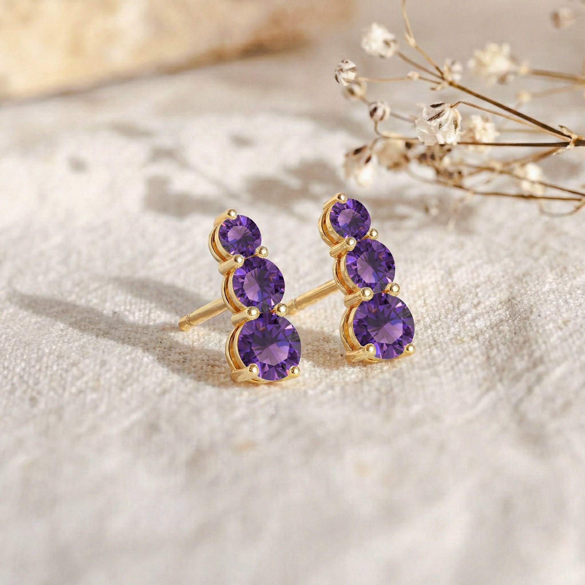 Amethyst Round Stud Earring in 925 Sterling Silver 5X4X3MM 1.40 ct.