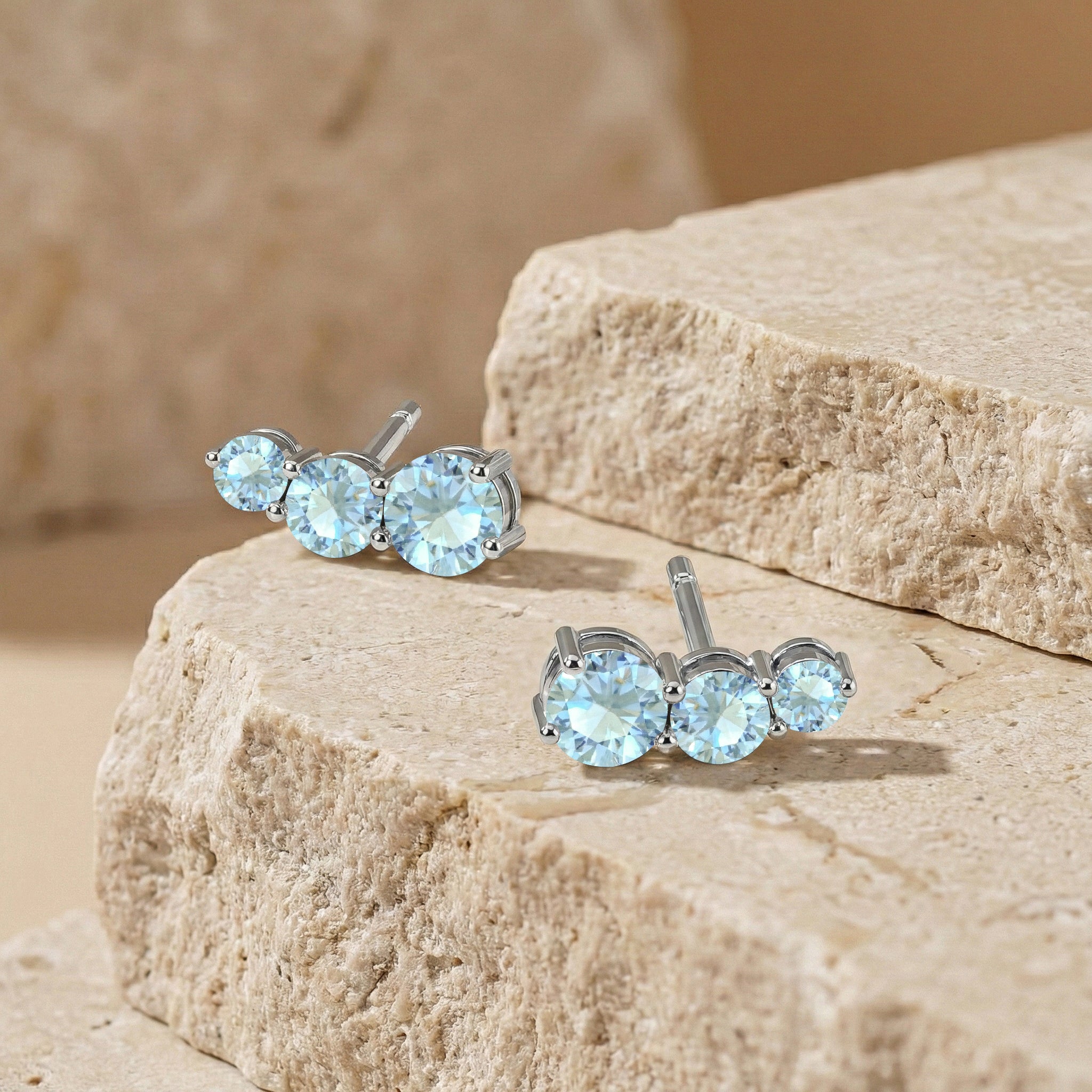 Aquamarine Round Stud Earring in 925 Sterling Silver 5*4*3MM 1.40 ct.