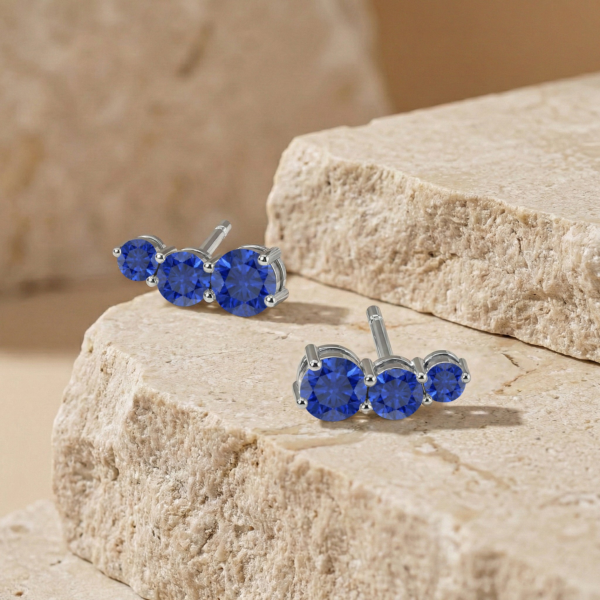 Blue Sapphire Round Stud Earring in 925 Sterling Silver 5X4X3MM 1.40 ct.