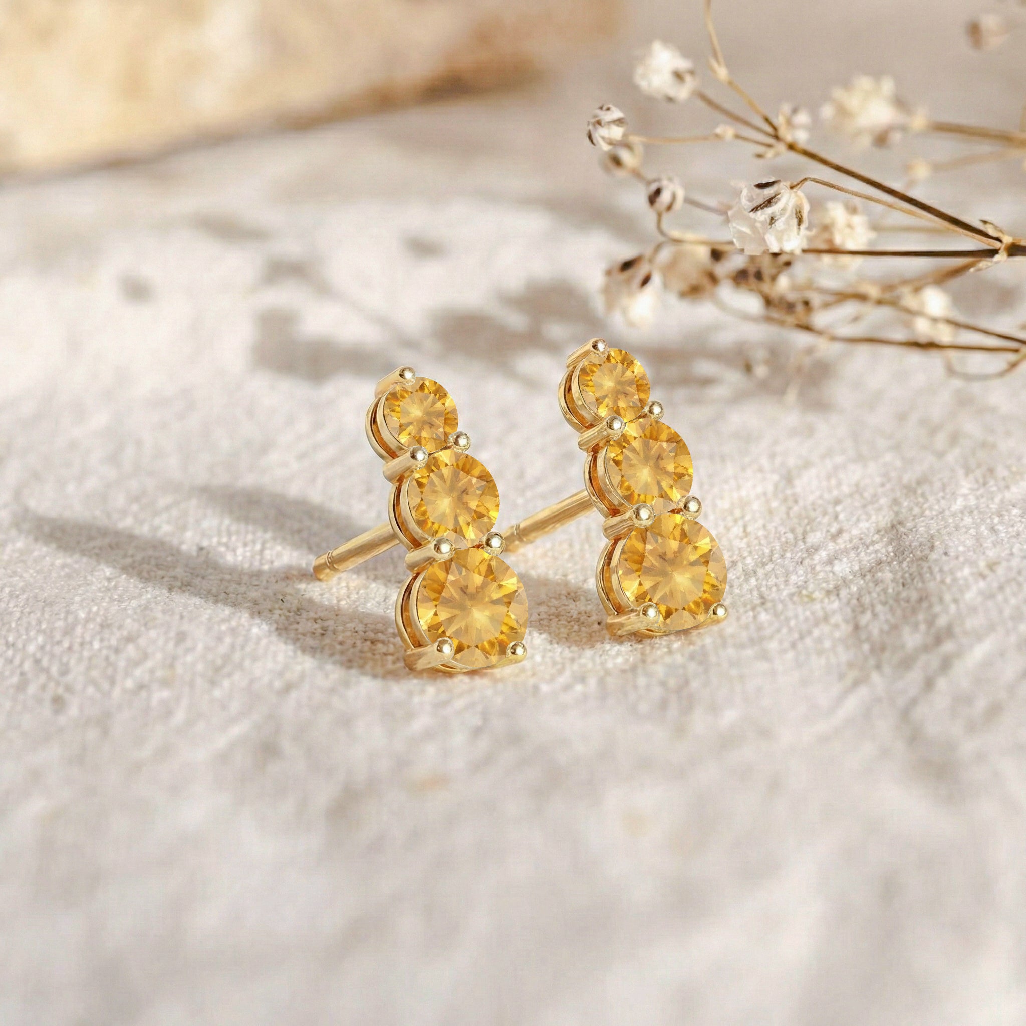 Citrine Round Stud Earring in 925 Sterling Silver 5X4X3MM 1.40 ct.